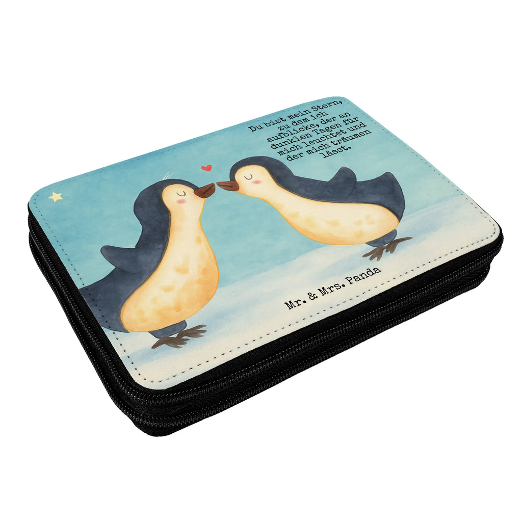 Leather folder Penguins in love Design Federmappe, Stiftetasche, Stifte Etui, Schule, Einschulung, Geschenk, Kind, Schüler, Schülerin, Stifterolle, Federmäppchen, Motiv, Grundschule, Federmäppchen bedruckt, Büro Stifte Etui, Bestückte Federmappe, Kinder Federmappe, Federmappe Einschulung, Liebe, Partner, Freund, Freundin, Ehemann, Ehefrau, Heiraten, Verlobung, Heiratsantrag, Liebesgeschenk, Jahrestag, Hocheitstag, Pinguin, Pinguine, Pinguin Paar, Pinguinpaar, Pinguin Liebe, Paar, Pärchen. Liebespaar, Liebesbeweis, Liebesspruch, Hochzeitstag, Geschenk Freund, Geschenk Freundin, Verlobte, Verlobter, Love, Geschenk Hochzeitstag, Geschenkidee, Hochzeit, Gastgeschenk