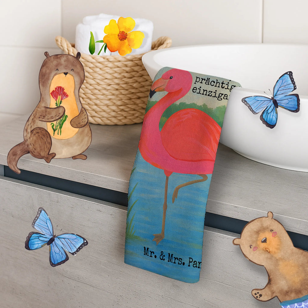 Gästehandtuch Flamingo Classic Design Gästehandtuch Beige, Gästehandtuch Mit Bordüre, Handtuch Für Gäste, Waschhandtuch, Gästehandtuch, Gästehandtuch Grau, Gästehandtuch Weiß, Gäste-Tuch, Gästehandtuch Baumwolle, Gästehandtuch Bio Baumwolle, Gästehandtuch 30x50, Gästehandtuch Mit Muster, Gästehandtuch Für Hotels, Gästehandtuch Modern, Gästehandtücher, Gästehandtuch Schnell Trocknend, Gästehandtuch Saugfähig, Gästehandtuch Bunt, Kleines Handtuch, Gästehandtuch Hochwertig, Gästehandtuch Klassisch, Gästehandtuch Badezimmer, Gästehandtuch Set, Gästehandtuch Waschbar, Gästehandtuch Nachhaltig, Handtuch Für Gäste-WC, Gästehandtuch Pflegeleicht, Handtuch Gästezimmer, Gästehandtuch Ökologisch, Gästehandtuch Weich, Handtuch Gästeformat, Handtuch Für Toilette, Handtuch Klein, Gästehandtuch Schwarz, Gästehandtuch Strapazierfähig, Gästehandtuch Bad, Flamingo, Außenseiter, für mich, ich, Spruch, Geschwister, Freundinnen, Sohn, Einzigartig, Tochter, Selbstliebe, Freundin, Stolz