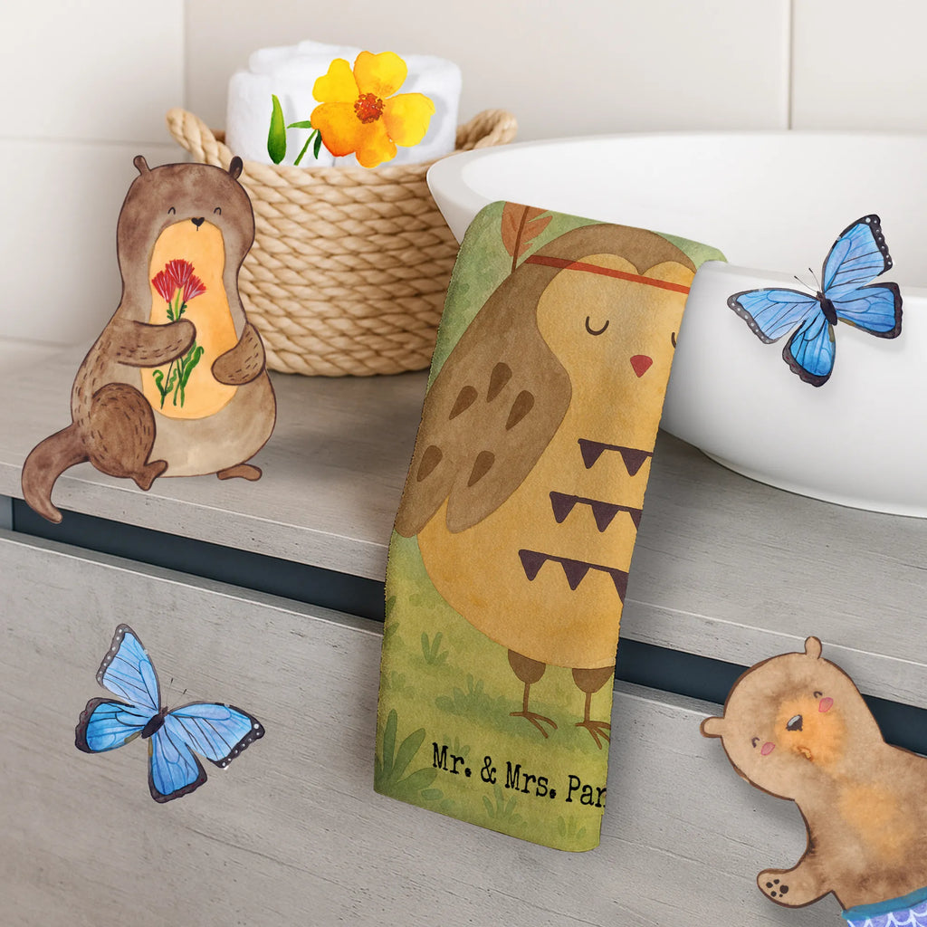 Gästehandtuch Eule Federschmuck Design Gästehandtuch Für Hotels, Gästehandtuch Bio Baumwolle, Gästehandtuch Nachhaltig, Gästehandtuch Beige, Gästehandtuch Weiß, Handtuch Für Toilette, Gästehandtuch Klassisch, Gästehandtuch Badezimmer, Handtuch Gästeformat, Gästehandtuch Waschbar, Gästehandtuch Modern, Gästehandtuch Bunt, Handtuch Gästezimmer, Gästehandtuch 30x50, Gästehandtuch Mit Bordüre, Handtuch Klein, Gästehandtuch, Gäste-Tuch, Gästehandtuch Saugfähig, Gästehandtuch Pflegeleicht, Waschhandtuch, Gästehandtücher, Gästehandtuch Strapazierfähig, Gästehandtuch Schwarz, Gästehandtuch Schnell Trocknend, Gästehandtuch Mit Muster, Gästehandtuch Weich, Gästehandtuch Hochwertig, Gästehandtuch Set, Gästehandtuch Ökologisch, Handtuch Für Gäste-WC, Gästehandtuch Bad, Gästehandtuch Baumwolle, Handtuch Für Gäste, Kleines Handtuch, Gästehandtuch Grau, Eule, Owl, Dekoration, Das Leben ist ein Abenteuer, Eule Deko, Federschmuck, Reisespruch