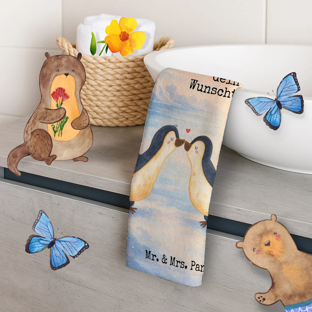 Personalisiertes Gästehandtuch Pinguine Kuss Design Gästehandtuch Weich Mit Namen, Gästehandtuch Schwarz Mit Namen, Gästehandtuch Mit Namen, Gästehandtücher Mit Wunschtext, Gästehandtuch Bad Mit Wunschtext, Gästehandtuch Klassisch Mit Wunschtext, Handtuch Für Toilette Personalisiert, Gäste-Tuch Mit Wunschtext, Handtuch Für Gäste-WC Mit Name, Waschhandtuch Mit Wunschtext, Gästehandtuch Badezimmer Personalisiert, Gästehandtuch Beige Mit Gravur, Gästehandtuch Schnell Trocknend Mit Wunschtext, Gästehandtuch Bunt Personalisiert, Gästehandtuch Strapazierfähig Mit Text, Gästehandtuch Waschbar Mit Name, Gästehandtuch Nachhaltig Personalisiert, Gästehandtuch Hochwertig Personalisiert, Gästehandtuch Baumwolle Mit Namen, Gästehandtuch Für Hotels Mit Gravur, Personalisiertes Gästehandtuch, Handtuch Gästezimmer Mit Namen, Gästehandtuch Set Personalisiert, Gästehandtuch Grau Mit Wunschtext, Handtuch Klein Mit Namen, Gästehandtuch Modern Mit Namen, Gästehandtuch Saugfähig Mit Wunschtext, Gästehandtuch 30x50 Mit Name, Handtuch Gästeformat Mit Gravur, Gästehandtuch Weiß Mit Namen, Gästehandtuch Pflegeleicht Mit Gravur, Handtuch Für Gäste Mit Name, Kleines Handtuch Personalisiert, Gästehandtuch Ökologisch Mit Namen, Gästehandtuch Mit Bordüre Und Wunschtext, Gästehandtuch Mit Muster Und Name, Gästehandtuch Bio Baumwolle Mit Text, Liebe, Partner, Freund, Freundin, Ehemann, Ehefrau, Heiraten, Verlobung, Heiratsantrag, Liebesgeschenk, Jahrestag, Hocheitstag, Geschenk für Partner, Geschenk für Freundin, für Ehemann, Valentinstag, Geschenk für Frauen, Hochzeitstag, für Männer, Liebesbeweis, Mitbringsel