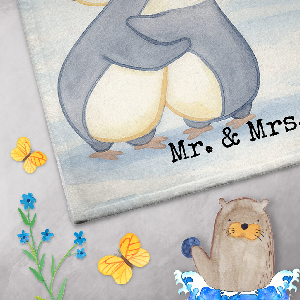 Personalisiertes Gästehandtuch Pinguine Kuscheln Design Handtuch Klein Mit Namen, Handtuch Gästeformat Mit Gravur, Gästehandtuch Waschbar Mit Name, Gästehandtuch Für Hotels Mit Gravur, Handtuch Gästezimmer Mit Namen, Gästehandtuch Bio Baumwolle Mit Text, Personalisiertes Gästehandtuch, Gästehandtuch Beige Mit Gravur, Gästehandtuch Mit Namen, Gästehandtuch Saugfähig Mit Wunschtext, Gästehandtuch Weich Mit Namen, Gästehandtuch 30x50 Mit Name, Gästehandtuch Modern Mit Namen, Gästehandtuch Bunt Personalisiert, Gästehandtuch Grau Mit Wunschtext, Handtuch Für Gäste Mit Name, Gästehandtuch Set Personalisiert, Gästehandtuch Schwarz Mit Namen, Gästehandtuch Baumwolle Mit Namen, Gästehandtuch Nachhaltig Personalisiert, Handtuch Für Gäste-WC Mit Name, Gästehandtuch Mit Muster Und Name, Handtuch Für Toilette Personalisiert, Gästehandtücher Mit Wunschtext, Gästehandtuch Strapazierfähig Mit Text, Gästehandtuch Klassisch Mit Wunschtext, Gästehandtuch Badezimmer Personalisiert, Gästehandtuch Schnell Trocknend Mit Wunschtext, Waschhandtuch Mit Wunschtext, Gästehandtuch Bad Mit Wunschtext, Gäste-Tuch Mit Wunschtext, Gästehandtuch Mit Bordüre Und Wunschtext, Gästehandtuch Hochwertig Personalisiert, Gästehandtuch Weiß Mit Namen, Gästehandtuch Pflegeleicht Mit Gravur, Kleines Handtuch Personalisiert, Gästehandtuch Ökologisch Mit Namen, Liebe, Partner, Freund, Freundin, Ehemann, Ehefrau, Heiraten, Verlobung, Heiratsantrag, Liebesgeschenk, Jahrestag, Hocheitstag, Hochzeitstag, Geschenk für Partner, für Männer, Valentinstag, Mitbringsel, Liebesbeweis, Geschenk für Freundin, Geschenk für Frauen, für Ehemann