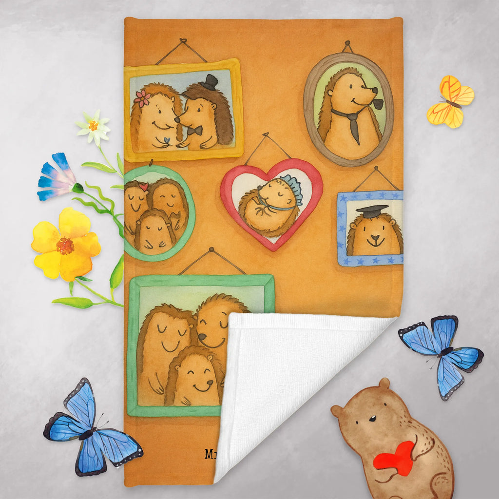 Personalisiertes Gästehandtuch Igel Familie Design Gästehandtuch Badezimmer Personalisiert, Gästehandtuch Waschbar Mit Name, Waschhandtuch Mit Wunschtext, Gästehandtuch Set Personalisiert, Personalisiertes Gästehandtuch, Gästehandtuch Weiß Mit Namen, Gästehandtuch Strapazierfähig Mit Text, Gästehandtuch Weich Mit Namen, Gästehandtuch 30x50 Mit Name, Gäste-Tuch Mit Wunschtext, Handtuch Für Toilette Personalisiert, Gästehandtuch Bunt Personalisiert, Gästehandtuch Saugfähig Mit Wunschtext, Handtuch Gästeformat Mit Gravur, Gästehandtuch Nachhaltig Personalisiert, Gästehandtuch Pflegeleicht Mit Gravur, Gästehandtücher Mit Wunschtext, Gästehandtuch Bad Mit Wunschtext, Gästehandtuch Ökologisch Mit Namen, Handtuch Für Gäste-WC Mit Name, Handtuch Für Gäste Mit Name, Handtuch Gästezimmer Mit Namen, Gästehandtuch Schnell Trocknend Mit Wunschtext, Gästehandtuch Für Hotels Mit Gravur, Gästehandtuch Mit Muster Und Name, Gästehandtuch Bio Baumwolle Mit Text, Gästehandtuch Modern Mit Namen, Kleines Handtuch Personalisiert, Gästehandtuch Mit Bordüre Und Wunschtext, Gästehandtuch Grau Mit Wunschtext, Handtuch Klein Mit Namen, Gästehandtuch Mit Namen, Gästehandtuch Schwarz Mit Namen, Gästehandtuch Beige Mit Gravur, Gästehandtuch Baumwolle Mit Namen, Gästehandtuch Klassisch Mit Wunschtext, Gästehandtuch Hochwertig Personalisiert, Familie, Vatertag, Muttertag, Bruder, Schwester, Mama, Papa, Oma, Opa, Liebe, Igel, Zusammenhalt, Bilder, Glück