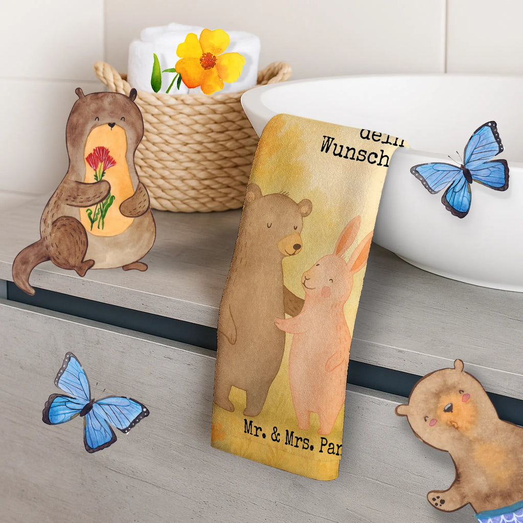 Personalisiertes Gästehandtuch Bär und Hase Umarmen Design Handtuch Für Gäste Mit Name, Gästehandtuch Bad Mit Wunschtext, Gästehandtuch Weich Mit Namen, Gästehandtuch Waschbar Mit Name, Handtuch Für Gäste-WC Mit Name, Gästehandtuch Beige Mit Gravur, Gästehandtuch Mit Namen, Gästehandtuch 30x50 Mit Name, Gästehandtuch Pflegeleicht Mit Gravur, Gästehandtücher Mit Wunschtext, Handtuch Gästezimmer Mit Namen, Gästehandtuch Saugfähig Mit Wunschtext, Gästehandtuch Klassisch Mit Wunschtext, Gästehandtuch Strapazierfähig Mit Text, Waschhandtuch Mit Wunschtext, Gästehandtuch Modern Mit Namen, Gästehandtuch Schnell Trocknend Mit Wunschtext, Gästehandtuch Weiß Mit Namen, Gästehandtuch Grau Mit Wunschtext, Kleines Handtuch Personalisiert, Gästehandtuch Für Hotels Mit Gravur, Gästehandtuch Nachhaltig Personalisiert, Gästehandtuch Set Personalisiert, Gäste-Tuch Mit Wunschtext, Handtuch Klein Mit Namen, Gästehandtuch Bio Baumwolle Mit Text, Gästehandtuch Mit Muster Und Name, Handtuch Gästeformat Mit Gravur, Gästehandtuch Mit Bordüre Und Wunschtext, Gästehandtuch Bunt Personalisiert, Gästehandtuch Baumwolle Mit Namen, Personalisiertes Gästehandtuch, Gästehandtuch Ökologisch Mit Namen, Gästehandtuch Hochwertig Personalisiert, Gästehandtuch Schwarz Mit Namen, Gästehandtuch Badezimmer Personalisiert, Handtuch Für Toilette Personalisiert, Liebe, Partner, Freund, Freundin, Ehemann, Ehefrau, Heiraten, Verlobung, Heiratsantrag, Liebesgeschenk, Jahrestag, Hocheitstag, Hase, Freunde, Bärchen, Bär, best friends, bester Freund