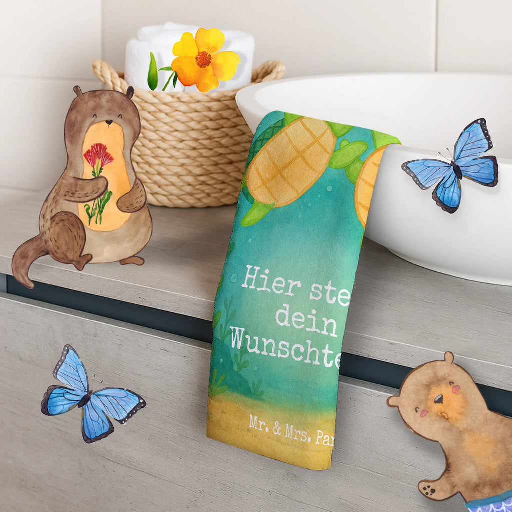 Personalisiertes Gästehandtuch Schildkröten Paar Design Gästehandtuch Klassisch Mit Wunschtext, Gästehandtuch Mit Muster Und Name, Gästehandtuch Mit Bordüre Und Wunschtext, Gästehandtuch Bio Baumwolle Mit Text, Gäste-Tuch Mit Wunschtext, Gästehandtuch Für Hotels Mit Gravur, Gästehandtuch Weich Mit Namen, Gästehandtuch Baumwolle Mit Namen, Gästehandtuch Mit Namen, Gästehandtuch Schnell Trocknend Mit Wunschtext, Gästehandtuch 30x50 Mit Name, Gästehandtuch Beige Mit Gravur, Gästehandtuch Weiß Mit Namen, Gästehandtuch Strapazierfähig Mit Text, Gästehandtuch Grau Mit Wunschtext, Gästehandtuch Bunt Personalisiert, Kleines Handtuch Personalisiert, Handtuch Für Gäste-WC Mit Name, Gästehandtuch Badezimmer Personalisiert, Gästehandtuch Hochwertig Personalisiert, Gästehandtuch Saugfähig Mit Wunschtext, Handtuch Klein Mit Namen, Gästehandtücher Mit Wunschtext, Gästehandtuch Set Personalisiert, Handtuch Für Toilette Personalisiert, Gästehandtuch Nachhaltig Personalisiert, Gästehandtuch Waschbar Mit Name, Handtuch Für Gäste Mit Name, Gästehandtuch Pflegeleicht Mit Gravur, Personalisiertes Gästehandtuch, Handtuch Gästezimmer Mit Namen, Gästehandtuch Modern Mit Namen, Handtuch Gästeformat Mit Gravur, Gästehandtuch Bad Mit Wunschtext, Waschhandtuch Mit Wunschtext, Gästehandtuch Ökologisch Mit Namen, Gästehandtuch Schwarz Mit Namen, Liebe, Partner, Freund, Freundin, Ehemann, Ehefrau, Heiraten, Verlobung, Heiratsantrag, Liebesgeschenk, Jahrestag, Hocheitstag, Geschenk für Freundin, Hochzeitstag, Mitbringsel, Valentinstag, für Männer, Geschenk für Partner, Geschenk für Frauen, für Ehemann, Liebesbeweis