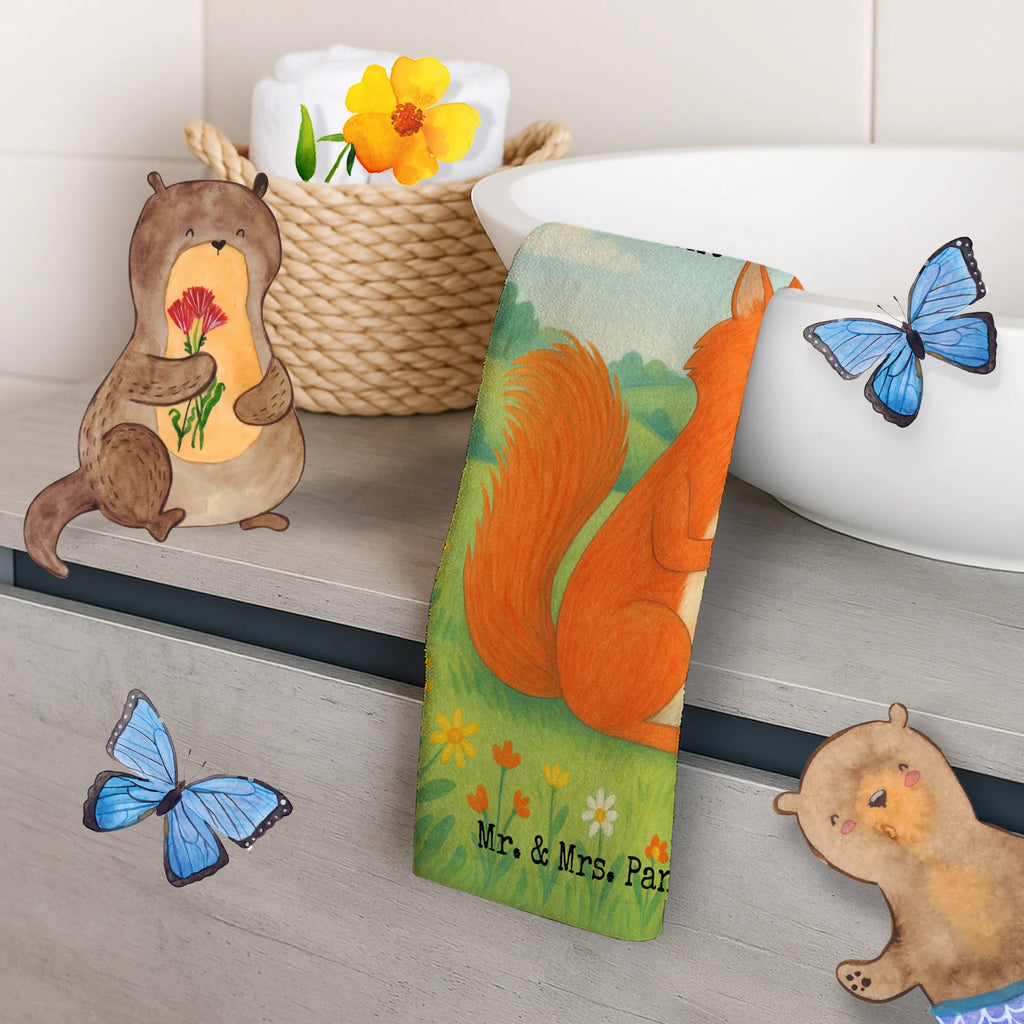 Personalisiertes Gästehandtuch Eichhörnchen Blume Design Handtuch Klein Mit Namen, Gästehandtuch Hochwertig Personalisiert, Gästehandtuch Bad Mit Wunschtext, Gästehandtuch Mit Muster Und Name, Gästehandtuch Ökologisch Mit Namen, Gästehandtuch Nachhaltig Personalisiert, Gästehandtuch 30x50 Mit Name, Gästehandtuch Grau Mit Wunschtext, Gästehandtuch Mit Bordüre Und Wunschtext, Gästehandtuch Beige Mit Gravur, Gästehandtuch Für Hotels Mit Gravur, Gästehandtuch Bunt Personalisiert, Gästehandtuch Saugfähig Mit Wunschtext, Gästehandtuch Pflegeleicht Mit Gravur, Handtuch Gästezimmer Mit Namen, Gästehandtuch Schnell Trocknend Mit Wunschtext, Gästehandtuch Klassisch Mit Wunschtext, Gästehandtuch Waschbar Mit Name, Handtuch Gästeformat Mit Gravur, Waschhandtuch Mit Wunschtext, Gästehandtuch Weiß Mit Namen, Gästehandtuch Schwarz Mit Namen, Gästehandtuch Modern Mit Namen, Gästehandtuch Weich Mit Namen, Gästehandtuch Mit Namen, Gästehandtuch Set Personalisiert, Handtuch Für Gäste Mit Name, Handtuch Für Gäste-WC Mit Name, Gästehandtuch Strapazierfähig Mit Text, Gästehandtuch Bio Baumwolle Mit Text, Kleines Handtuch Personalisiert, Gästehandtücher Mit Wunschtext, Gäste-Tuch Mit Wunschtext, Gästehandtuch Badezimmer Personalisiert, Handtuch Für Toilette Personalisiert, Gästehandtuch Baumwolle Mit Namen, Personalisiertes Gästehandtuch, Tiermotive, Gute Laune, lustige Sprüche, Tiere, Motivation Sprüche, Motivation Bilder, glücklich Spruch, Spaß, Spruch Deko, Spruch positiv, Eichhorn, Lachen, Eichhörnchen
