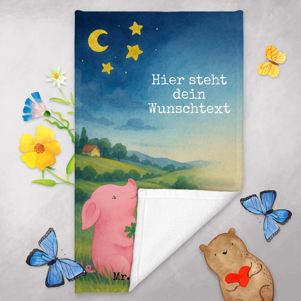 Personalisiertes Gästehandtuch Schwein Glück Design Gästehandtuch Waschbar Mit Name, Gästehandtuch 30x50 Mit Name, Gästehandtuch Set Personalisiert, Gästehandtuch Bunt Personalisiert, Gästehandtuch Saugfähig Mit Wunschtext, Handtuch Klein Mit Namen, Gästehandtuch Modern Mit Namen, Gästehandtuch Schnell Trocknend Mit Wunschtext, Waschhandtuch Mit Wunschtext, Kleines Handtuch Personalisiert, Gästehandtuch Weiß Mit Namen, Handtuch Für Gäste-WC Mit Name, Gästehandtuch Weich Mit Namen, Gästehandtuch Pflegeleicht Mit Gravur, Gästehandtuch Schwarz Mit Namen, Handtuch Für Toilette Personalisiert, Gästehandtuch Mit Bordüre Und Wunschtext, Gästehandtuch Grau Mit Wunschtext, Gästehandtuch Bad Mit Wunschtext, Handtuch Gästeformat Mit Gravur, Handtuch Gästezimmer Mit Namen, Handtuch Für Gäste Mit Name, Gästehandtuch Für Hotels Mit Gravur, Gästehandtuch Hochwertig Personalisiert, Gästehandtuch Badezimmer Personalisiert, Gäste-Tuch Mit Wunschtext, Gästehandtuch Baumwolle Mit Namen, Personalisiertes Gästehandtuch, Gästehandtuch Mit Muster Und Name, Gästehandtuch Bio Baumwolle Mit Text, Gästehandtücher Mit Wunschtext, Gästehandtuch Klassisch Mit Wunschtext, Gästehandtuch Nachhaltig Personalisiert, Gästehandtuch Beige Mit Gravur, Gästehandtuch Strapazierfähig Mit Text, Gästehandtuch Ökologisch Mit Namen, Gästehandtuch Mit Namen, Tiermotive, Gute Laune, lustige Sprüche, Tiere, Schweinchen, Schwein, Ziele, Sterne, Motivation, Träume, Sernchen, Glücksbringer, Glücksschwein. Glück