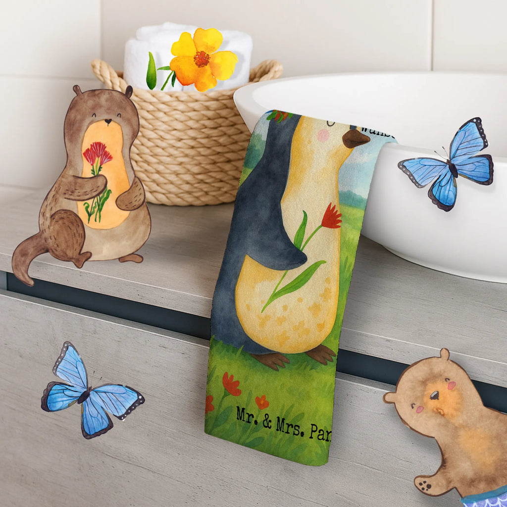 Personalisiertes Gästehandtuch Pinguin Blumen Design Gästehandtuch Mit Muster Und Name, Gästehandtuch 30x50 Mit Name, Handtuch Für Gäste-WC Mit Name, Gästehandtuch Set Personalisiert, Handtuch Gästezimmer Mit Namen, Gästehandtuch Schnell Trocknend Mit Wunschtext, Gästehandtuch Saugfähig Mit Wunschtext, Gästehandtuch Mit Namen, Gästehandtuch Ökologisch Mit Namen, Gästehandtuch Strapazierfähig Mit Text, Gästehandtuch Bunt Personalisiert, Gästehandtuch Klassisch Mit Wunschtext, Gästehandtuch Bad Mit Wunschtext, Gästehandtuch Bio Baumwolle Mit Text, Personalisiertes Gästehandtuch, Gästehandtuch Schwarz Mit Namen, Gästehandtuch Für Hotels Mit Gravur, Gästehandtuch Pflegeleicht Mit Gravur, Handtuch Klein Mit Namen, Gästehandtuch Badezimmer Personalisiert, Gästehandtuch Baumwolle Mit Namen, Gästehandtuch Mit Bordüre Und Wunschtext, Gästehandtuch Weiß Mit Namen, Gästehandtuch Waschbar Mit Name, Handtuch Für Toilette Personalisiert, Gästehandtuch Grau Mit Wunschtext, Gästehandtuch Beige Mit Gravur, Gästehandtuch Nachhaltig Personalisiert, Gästehandtuch Weich Mit Namen, Handtuch Für Gäste Mit Name, Gästehandtücher Mit Wunschtext, Kleines Handtuch Personalisiert, Gäste-Tuch Mit Wunschtext, Handtuch Gästeformat Mit Gravur, Gästehandtuch Modern Mit Namen, Gästehandtuch Hochwertig Personalisiert, Waschhandtuch Mit Wunschtext, Pinguin, Leben, Liebeskummer, Universum, Geschenkidee, Wünsche, Lebensziele, Pinguine, Motivation, Lebenslust, Ziele, Blumenkranz