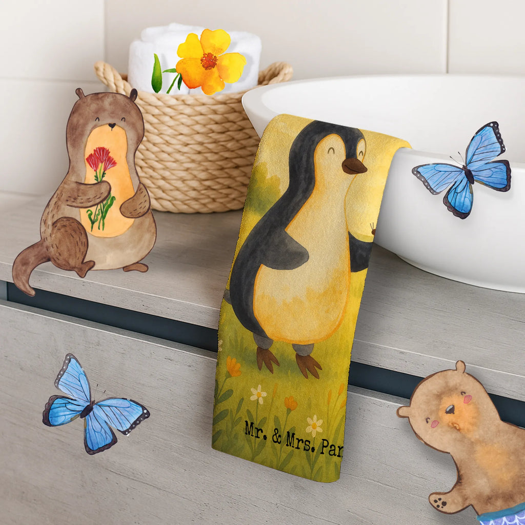 Personalisiertes Gästehandtuch Pinguin Marienkäfer Design Gästehandtuch Hochwertig Personalisiert, Handtuch Gästeformat Mit Gravur, Gästehandtuch Pflegeleicht Mit Gravur, Gästehandtuch Weiß Mit Namen, Gästehandtuch 30x50 Mit Name, Gästehandtücher Mit Wunschtext, Gäste-Tuch Mit Wunschtext, Gästehandtuch Waschbar Mit Name, Gästehandtuch Set Personalisiert, Gästehandtuch Ökologisch Mit Namen, Gästehandtuch Bio Baumwolle Mit Text, Gästehandtuch Schnell Trocknend Mit Wunschtext, Gästehandtuch Schwarz Mit Namen, Gästehandtuch Weich Mit Namen, Gästehandtuch Nachhaltig Personalisiert, Gästehandtuch Mit Muster Und Name, Gästehandtuch Mit Namen, Gästehandtuch Modern Mit Namen, Waschhandtuch Mit Wunschtext, Gästehandtuch Baumwolle Mit Namen, Gästehandtuch Klassisch Mit Wunschtext, Gästehandtuch Bad Mit Wunschtext, Handtuch Klein Mit Namen, Gästehandtuch Strapazierfähig Mit Text, Gästehandtuch Saugfähig Mit Wunschtext, Handtuch Für Toilette Personalisiert, Gästehandtuch Grau Mit Wunschtext, Handtuch Gästezimmer Mit Namen, Gästehandtuch Beige Mit Gravur, Handtuch Für Gäste Mit Name, Gästehandtuch Mit Bordüre Und Wunschtext, Gästehandtuch Bunt Personalisiert, Personalisiertes Gästehandtuch, Gästehandtuch Für Hotels Mit Gravur, Gästehandtuch Badezimmer Personalisiert, Kleines Handtuch Personalisiert, Handtuch Für Gäste-WC Mit Name, Pinguin, Liebe, Wunder, Glück, Freude, Marienkäfer, Lebensfreude, Pinguine