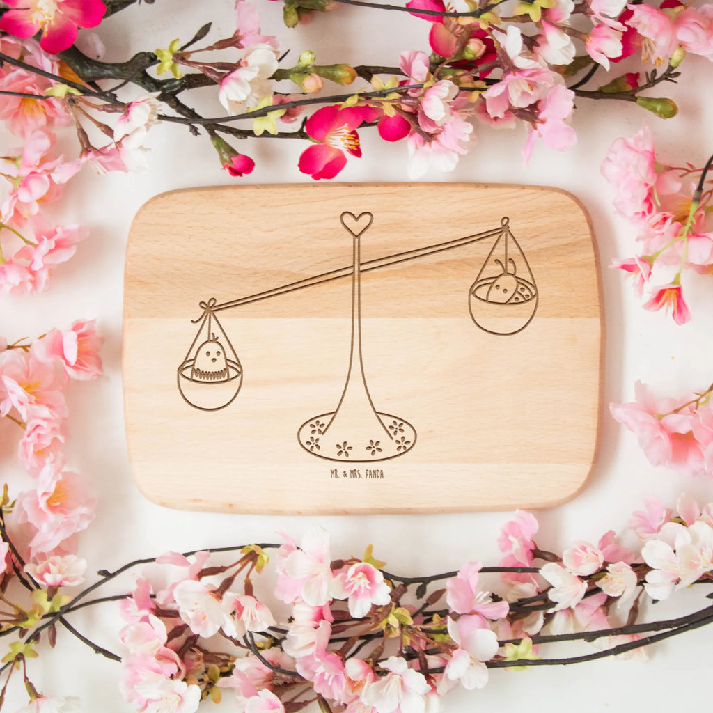 Schneidebrett Sternzeichen Waage Schneidebrett, Küchenbrett, Holzbrett, Frühstücksbrettchen, Frühstücksbrett, Schneidebrett Holz, Tierkreiszeichen, Sternzeichen, Horoskop, Astrologie, Aszendent, Biene, Geburtstag September, Geschenk September, Marienkäfer, Hummel, Geburtstag Oktober, Waage Geschenk, Geschenk Oktober, Waage Sternzeichen, Waage, Gleichgewicht