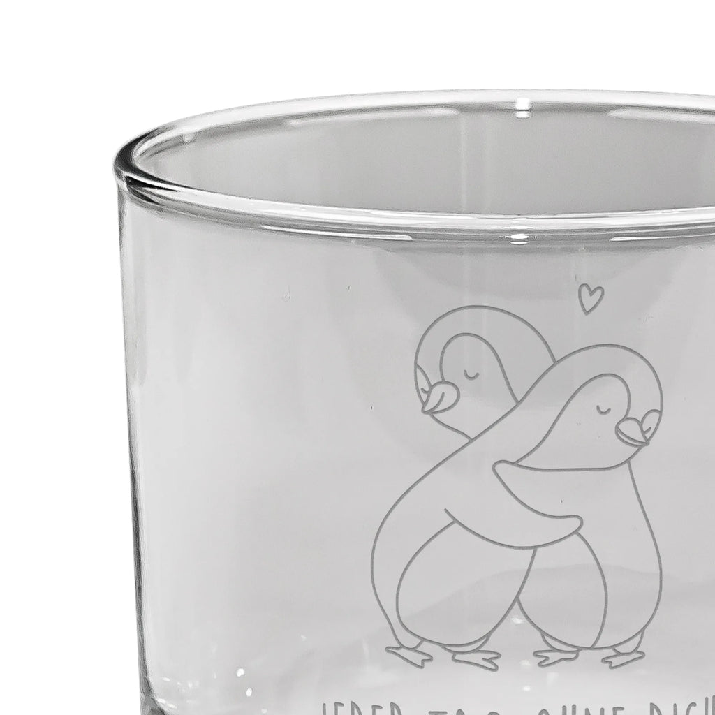 Whiskey Glas Pinguine Kuscheln Whiskey Glas, Whiskygläser, Whiskeylgas, Gravur Whiskyglas, Whisky Gläser, Whiskey Glas mit Sprüchen, Whiskey Tumbler, Whiskeyglas mit Spruch, Whiskey Glas mit Gravur, Whiskyglas mit Gravur, Edle Whiskygläser, Liebe, Partner, Freund, Freundin, Ehemann, Ehefrau, Heiraten, Verlobung, Heiratsantrag, Liebesgeschenk, Jahrestag, Hocheitstag, Geschenk für Partner, Geschenk für Frauen, Geschenk für Freundin, Valentinstag, für Männer, Mitbringsel, Hochzeitstag, Liebesbeweis, für Ehemann