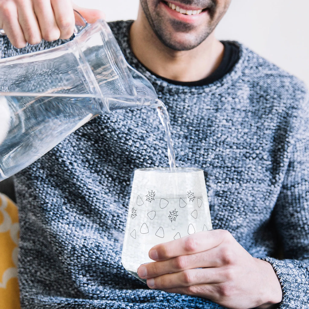 szklanka biedronka wzornictwo Glas Für Milch, Glas, Trinkglas Für Kinder, Glas Für Limonade, Glas Für Cocktails, Saftglas, Glas Für Heißgetränke, Glas Dünnwandig, Glas Modern, Alltagsglas, Trinkglas Spülmaschinenfest, Glas Klar, Trinkglas, Geschenkglas, Trinkglas Einzelstück, Trinkglas Für Erwachsene, Glas Ohne Stiel, Glas Bunt, Glas Mit Motiv, Glas Dickwandig, Stapelbares Trinkglas, Trinkglas Für Büro, Glas Für Wasser, Glas Transparent, Gläser Für Küche, Glas Für Kaltgetränke, Umweltfreundliches Glas, Wasserglas, Becherglas, Glasbecher, Gläser Für Wohnzimmer, Trinkglas Für Gäste, Allzweckglas, Borosilikatglas, Trinkglas Set, Glas Aus Kristall, Hitzebeständiges Glas, Dekoglas, Nachhaltiges Trinkglas, Designglas, Glas Mit Spruch, Glas Für Saft, Trinkglas Groß, Trinkglas Klein, Glas Für Eistee, Glas Klassisch, Aquarell, Muster, verspielt, niedlich, grüne Punkte, Marienkäfer