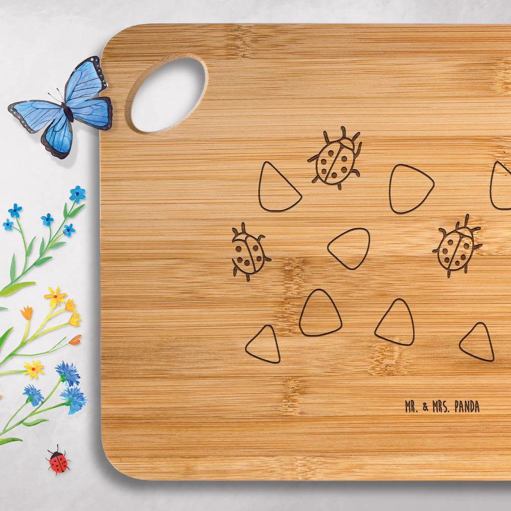 Schneidebrett Marienkäfer Design Frühstücksbrett, Brett, Küchenbrett, Hackbrett, Holzbrett, Servierbrett, Schneidebrett, Holzbrettchen, Marienkäfer, grüne Punkte, Muster, verspielt, Aquarell, niedlich