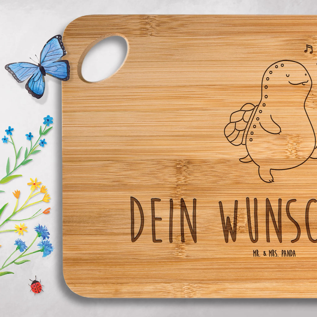 Personalisiertes Schneidebrett Schildkröte Pfeifen Werbegeschenk mit Firmennamen, Schneidebrett Selbst Gestalten, Personalisiertes Schneidebrett, Schneidebrett Mit Logo, Schneidebrett Geschenk Personalisiert, Schneidebrett Mit Gravur, Schneidebrett Mit Datum, Holzbrett Mit Gravur, Geschenkidee Schneidebrett Mit Namen, Schneidebrett selber gestalten, Schneidebrett Familie Mit Namen, Schneidebrett Mit Spruch Und Namen, Frühstücksbrett Mit Namen, Schneidebrett Für Grillfans Mit Gravur, Schneidebrett Mit Wunschtext, Küchenbrett Mit Namen, Schneidebrett Mit Personalisierung, Schneidebrett Bambus Mit Gravur, Werbegeschenk mit Text, Schneidebrett Mit Motiv Und Namen, Schneidebrett Für Paare Mit Namen, Schneidebrett individuell, Personalisiertes Bambus Schneidebrett, Schneidebrett Geburtstag Mit Gravur, Schneidebrett Mit Initialen, Schneidebrett Hochzeit Geschenk Mit Gravur, Schneidebrett Holz Mit Namen, Bambusbrett Mit Namen, Schneidebrett Mit Herzen Und Wunschtext, Bambusbrettchen Mit Gravur, Hochwertiges Schneidebrett Mit Gravur, Schneidebrett Mit Namen, Personalisiertes Küchenbrett, Schildkröte, Motivation, Trennung, Depression, Schildi, Schildkröten, Glück, fröhlich, Neuanfang, Lebensfreude