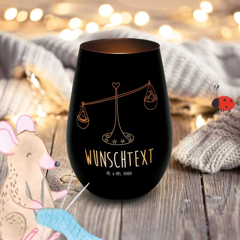 Gold Windlicht Personalisiert Sternzeichen Waage Windlicht Mit Persönlicher Botschaft Gold, Luxuriöses Windlicht In Gold Personalisiert, Windlicht In Gold Personalisiert, Gold Windlicht Hochzeit Mit Wunschtext, Windlicht Mit Initialen In Gold, Windlicht Mit Widmung Goldfarben, Windlicht Gold Mit Spruch, Edles Windlicht Goldfarben Mit Text, Personalisiertes Windlicht Gold, Windlicht Aus Glas Gold Mit Text, Windlicht Aus Metall Gold Mit Gravur, Windlicht Gold Mit Namen, Tischdeko Windlicht Gold Mit Namen, Windlicht Gold Mit Liebevollem Spruch, Kerzenhalter Gold Mit Gravur, Windlicht Gold Romantisch Mit Gravur, Windlicht Mit Wunschtext Gold, Windlicht Gold Für Weihnachten Mit Spruch, Windlicht Gold Geschenk Personalisiert, Laterne Gold Mit Personalisierung, Goldener Teelichthalter Mit Wunschtext, Windlicht Mit Gravur Goldfarben, Windlicht Goldfarben Mit Personalisierung, Deko Windlicht Gold Mit Namen, Windlicht Gold Für Innenbereich Mit Wunschtext, Tierkreiszeichen, Sternzeichen, Horoskop, Astrologie, Aszendent, Marienkäfer, Waage Geschenk, Gleichgewicht, Geburtstag September, Biene, Geschenk September, Geschenk Oktober, Waage, Waage Sternzeichen, Geburtstag Oktober, Hummel