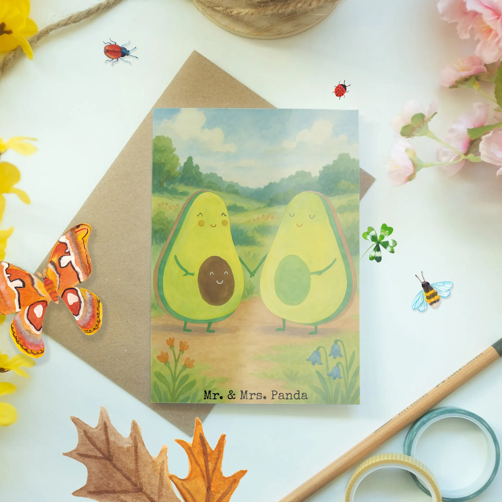 Grußkarte Avocado Pärchen Design Grußkarte, Klappkarte, Einladungskarte, Glückwunschkarte, Hochzeitskarte, Geburtstagskarte, Karte, Ansichtskarten, Avocado, Veggie, Vegan, Gesund, Avocuddle, Liebe, Schwangerschaft, Familie, Babyshower, Babyparty, Hochzeit, Kinder, Avocados, Geburt
