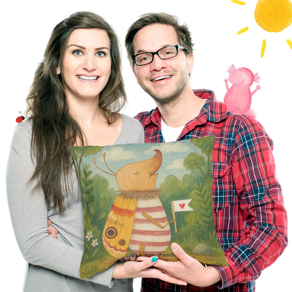 40x40 Kissen Nachtfalter Fähnchen Design Kissenhülle, Kopfkissen, Sofakissen, Dekokissen, Motivkissen, sofakissen, sitzkissen, Kissen, Kissenbezüge, Kissenbezug 40x40, Kissen 40x40, Kissenhülle 40x40, Zierkissen, Couchkissen, Dekokissen Sofa, Sofakissen 40x40, Dekokissen 40x40, Kopfkissen 40x40, Kissen 40x40 Waschbar, Tiermotive, Gute Laune, lustige Sprüche, Tiere, Nachtfalter, Käfer, Spruch lustig, Spruch witzig, süß, niedlich, Küche Deko, Was kostet die Welt