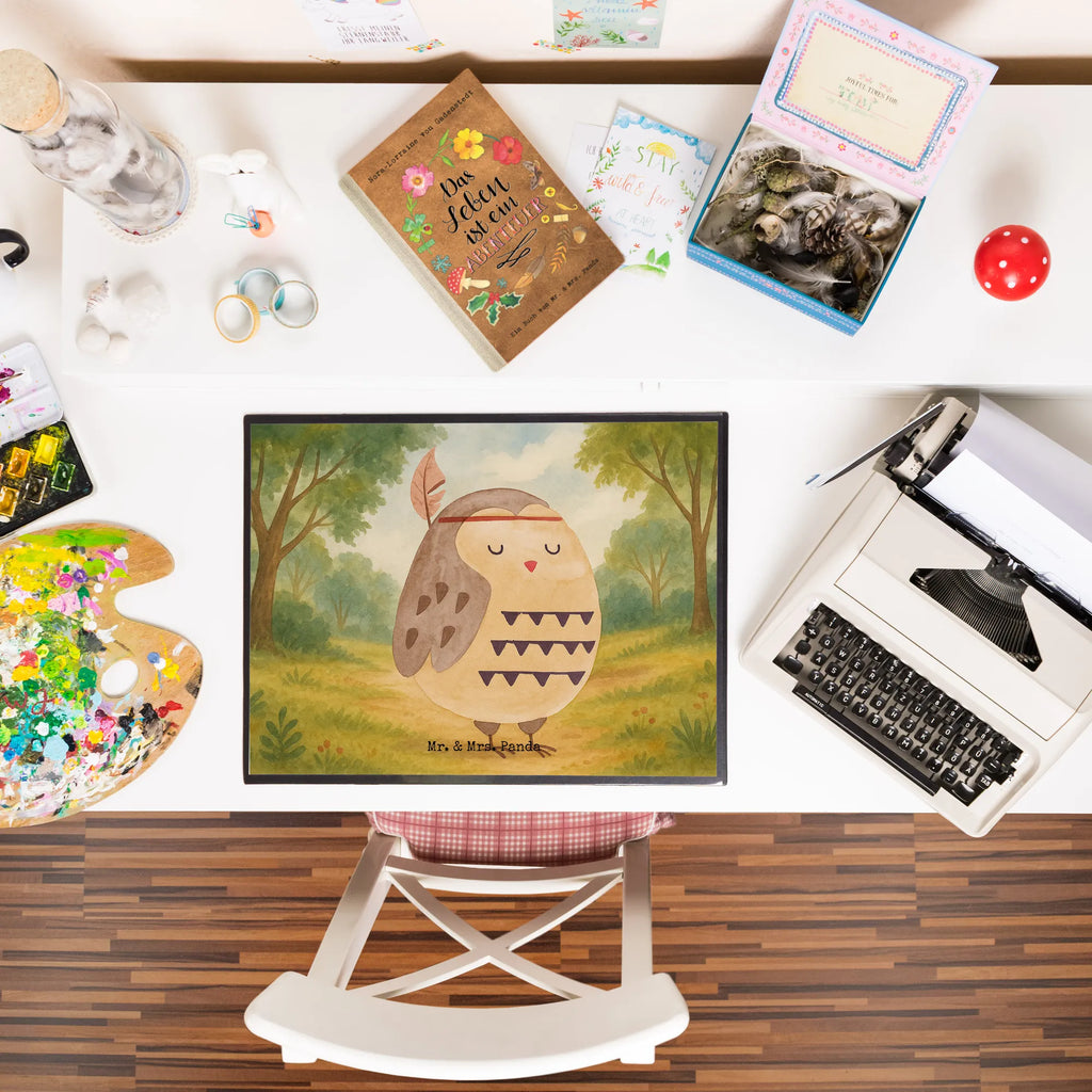 Schreibtischunterlage Eule Federschmuck Design Schreibunterlage, Schreibtischauflage, Bürobedarf, Büroartikel, Schreibwaren, Schreibtisch Unterlagen, Schreibtischunterlage Groß, Eule, Eule Deko, Owl, Das Leben ist ein Abenteuer, Reisespruch, Federschmuck, Dekoration