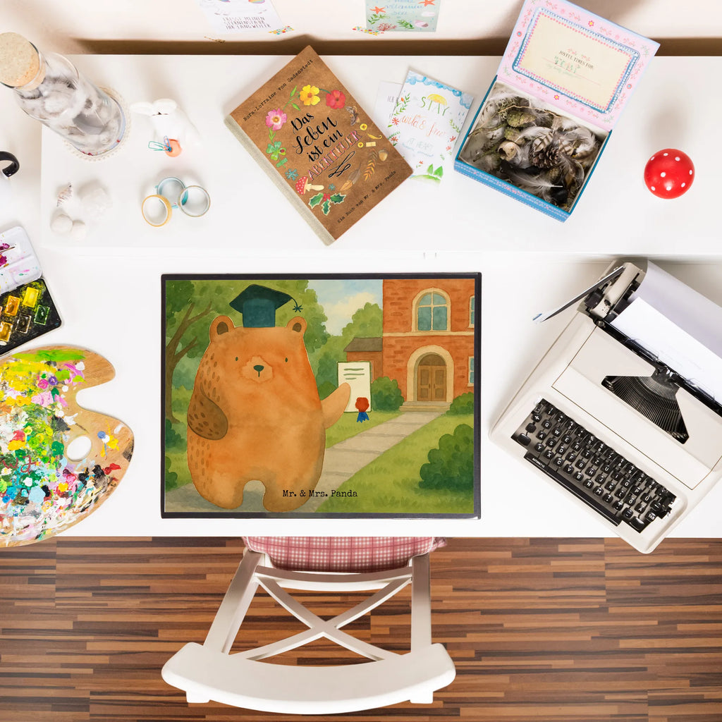 Schreibtischunterlage Bär Prüfung Design Schreibunterlage, Schreibtischauflage, Bürobedarf, Büroartikel, Schreibwaren, Schreibtisch Unterlagen, Schreibtischunterlage Groß, Bär, Teddy, Teddybär, Abitur, Prüfungen, Prüfung bestanden, Abschluss, Zeugnis, Abschlusszeugnis
