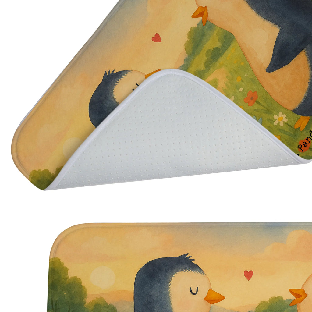 Badematte Pinguin Pärchen Design Badvorleger, Badezimmerteppich, Badematte, Badteppich, Duschvorleger, Badgarnitur, Badläufer, Badematten Set, Rutschfester Badvorleger, Weicher Badvorleger, Saugfähiger Badvorleger, Waschbarer Badvorleger, Badvorleger Baumwolle, Badvorleger Mikrofaser, Badvorleger Naturmaterial, Badvorleger Nachhaltig, Badvorleger Für Dusche, Badvorleger Für Badewanne, Badvorleger Für Gäste-WC, Badvorleger Klein, Badvorleger Groß, Rechteckiger Badvorleger, Runder Badvorleger, Badvorleger Modern, Badvorleger Klassisch, Badvorleger Vintage, Badvorleger Design, Badvorleger Gemustert, Badvorleger Weiß, Badvorleger Schwarz, Badvorleger Antirutsch, Badvorleger Teppich, Badezimmer Matte, Bad Fußmatte, Weiche Badezimmermatte, Badematte Rutschfest, Badmatte Waschbar, Teppich Fürs Bad, Pinguin, Pinguine, Liebe, Liebespaar, Liebesbeweis, Liebesgeschenk, Verlobung, Jahrestag, Hochzeitstag, Hochzeit, Hochzeitsgeschenk, große Liebe, Traumpaar