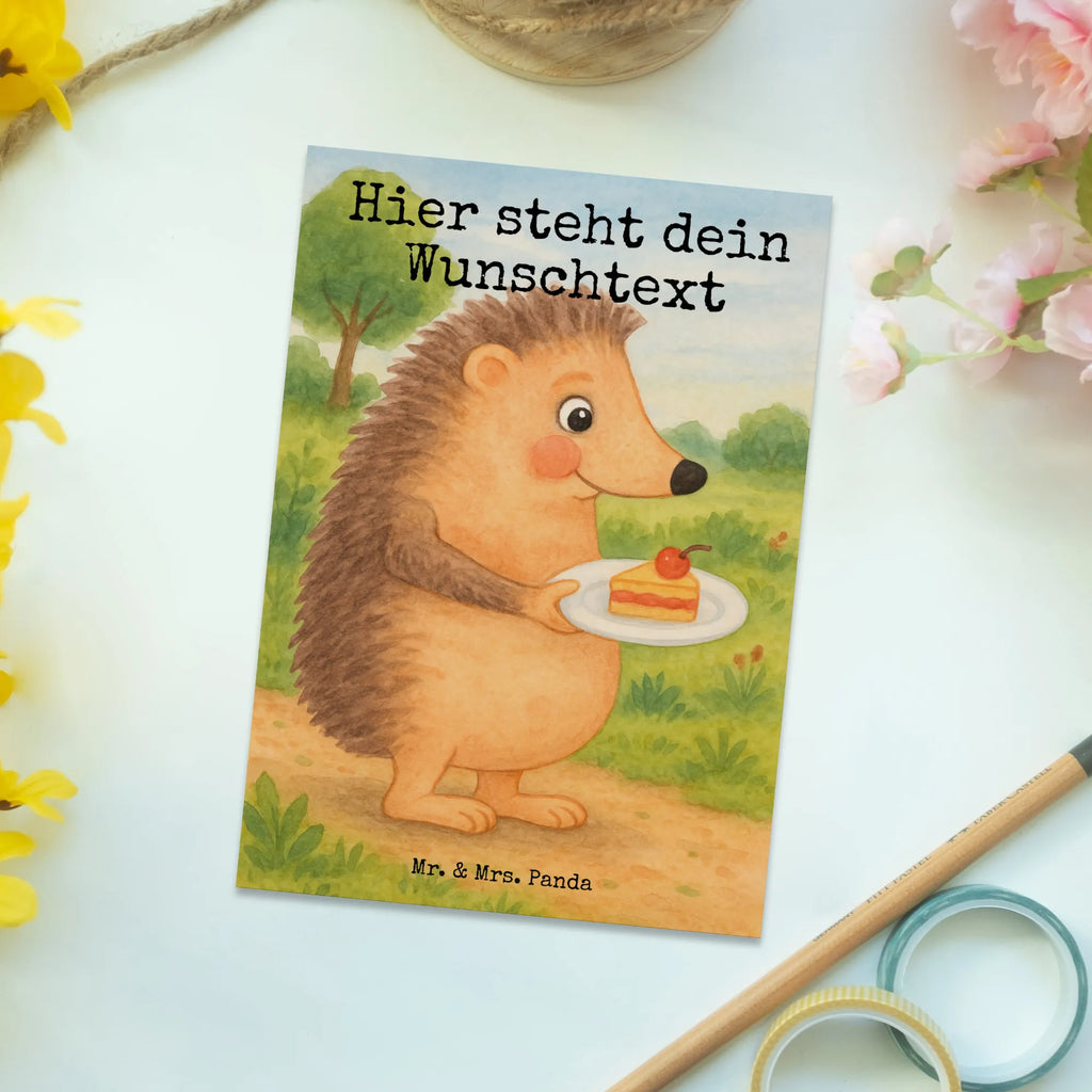 Personalisierte Postkarte Igel Kuchenstück Design Geschenkkarte mit Wunschtext, Ansichtskarte mit Namen, Karte mit Wunschtext, Postkarte mit Namen, Grußkarte mit Namen, Geschenkkarte mit Namen, Ansichtskarte mit Wunschtext, Grußkarte mit Wunschtext, Postkarte personalisierbar, Postkarte mit Wunschtext, Postkarte bedrucken, Einladung mit Namen, Einladung mit Wunschtext, Karte mit Namen, Tiermotive, Gute Laune, lustige Sprüche, Tiere, Kuchen, Kuchen backen, Einladung Party, Essen Spruch, Igel, Torte, Geburtstagskuchen, Backen Geschenk