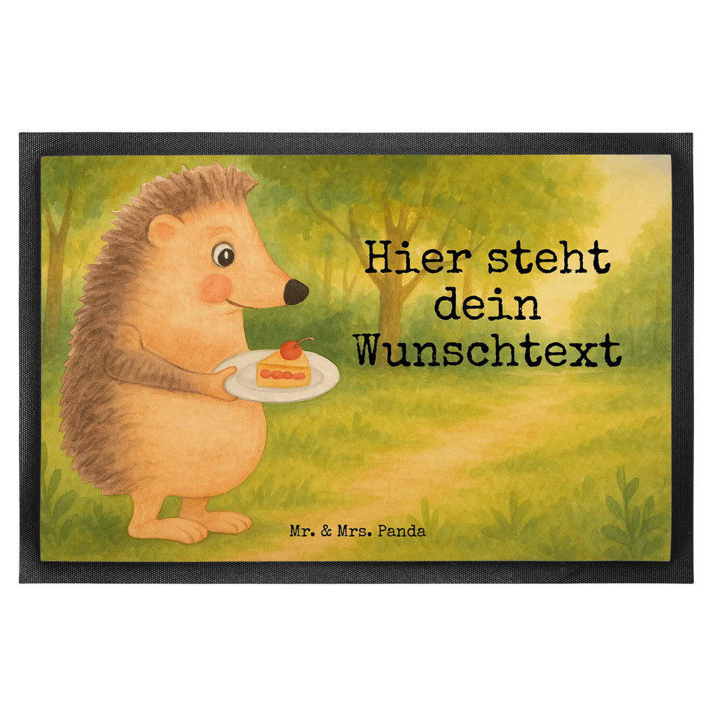 Personalisierte Fußmatte Igel Kuchenstück Design Haustürmatte personalisiert, Personalisierte Fußmatte, Wunschnamen, Türvorleger mit Namen, Fußmatte bedrucken, Namensfussmatte, Türvorleger personalisiert, Bedrucken, Personalisieruung, Fußmatte mit Namen, Personalisiert, Tiermotive, Gute Laune, lustige Sprüche, Tiere, Torte, Igel, Backen Geschenk, Kuchen backen, Einladung Party, Geburtstagskuchen, Essen Spruch, Kuchen