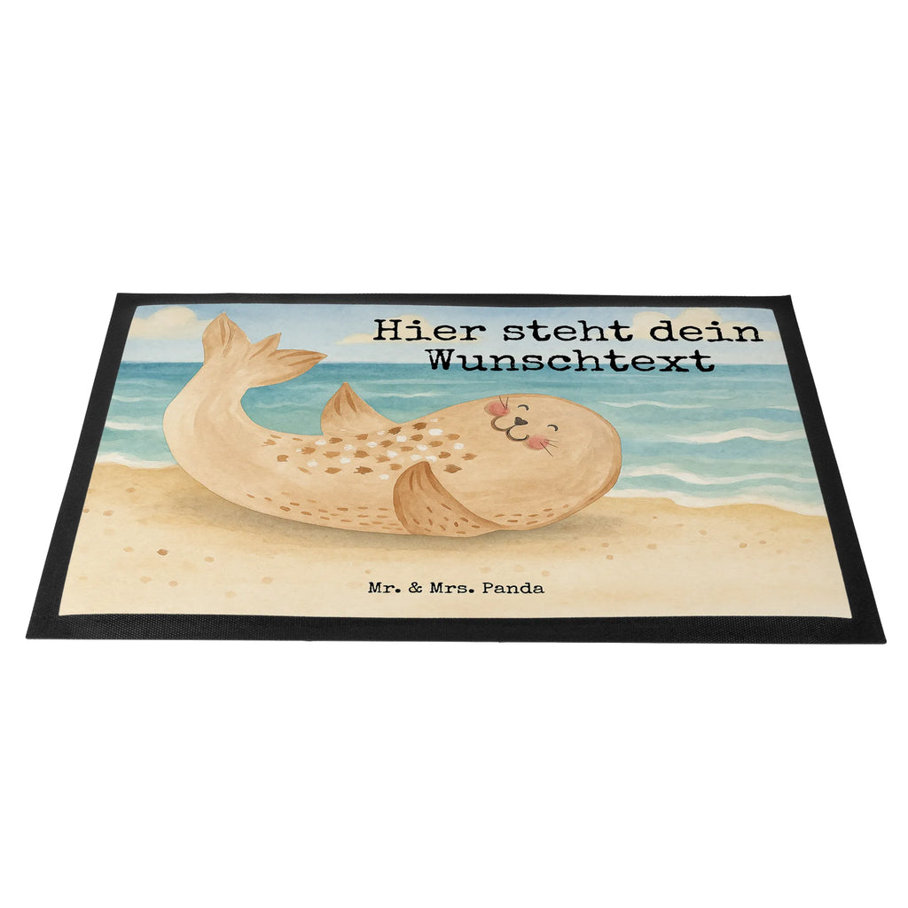 Personalisierte Fußmatte Robbe Liegen Design Fußmatte mit Namen, Personalisierte Fußmatte, Bedrucken, Türvorleger personalisiert, Fußmatte bedrucken, Türvorleger mit Namen, Personalisieruung, Wunschnamen, Namensfussmatte, Haustürmatte personalisiert, Personalisiert, Tiermotive, Gute Laune, lustige Sprüche, Tiere, Robbe, Strand, Freude, Robben, Lachen, Ostsee, Nordsee, Meerestier, Seehund