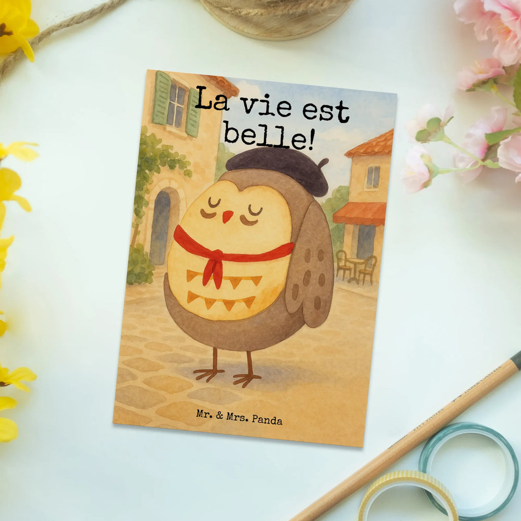 Postkarte Eule Frankreich Design Postkarte, Karte, Geschenkkarte, Grußkarte, Einladung, Ansichtskarte, Geburtstagskarte, Einladungskarte, Dankeskarte, Ansichtskarten, Einladung Geburtstag, Einladungskarten Geburtstag, Eule, Eulen, Eule Deko, Owl, hibou, La vie est belle, das Leben ist schön, Spruch schön, Spruch Französisch, Frankreich