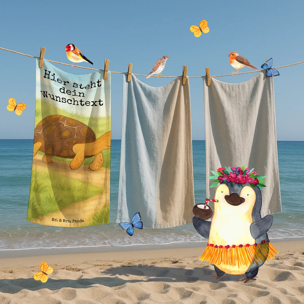 Personalized Bath Towel tortoise March Design Kinder Handtuch mit Namen, Saunatuch mit Namen, Badetuch mit Namen, Personalisiertes Handtuch, Duschtuch mit Namen, Personalisiertes Badetuch, Strandtuch mit Namen, Meerestiere, Meer, Urlaub, Schildkröten, Neustart, Inspiration, Reiselust, get lost, Motivation, Schildkröte, Lieblingsmensch, Abenteuer