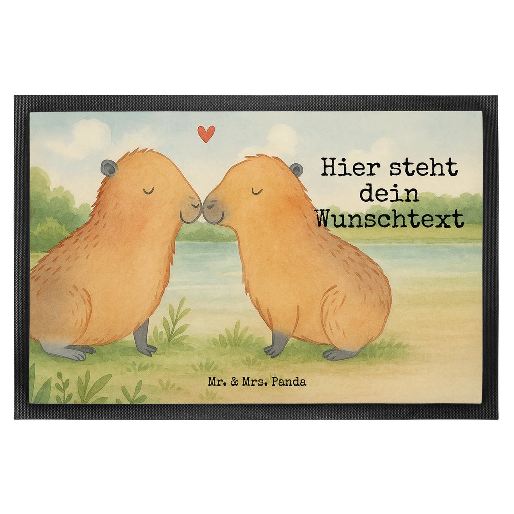 Personalisierte Fußmatte Capybara Liebe Design Fußmatte mit Namen, Namensfussmatte, Personalisieruung, Personalisiert, Haustürmatte personalisiert, Bedrucken, Fußmatte bedrucken, Türvorleger personalisiert, Türvorleger mit Namen, Personalisierte Fußmatte, Wunschnamen, Tiermotive, Gute Laune, lustige Sprüche, Tiere, Tierliebe, Ich bin deins, Geschenkidee, Liebesbeweis, Ehejubiläum, Paar, Jahrestag, Kuschel Capybaras, Herzlich, Liebe, Valentinstag, Du bist meins, Partnertiere, verliebt, Verschmolzen, Handgezeichnet, Beziehung, Romantisches Geschenk, Capybara, Liebesspruch