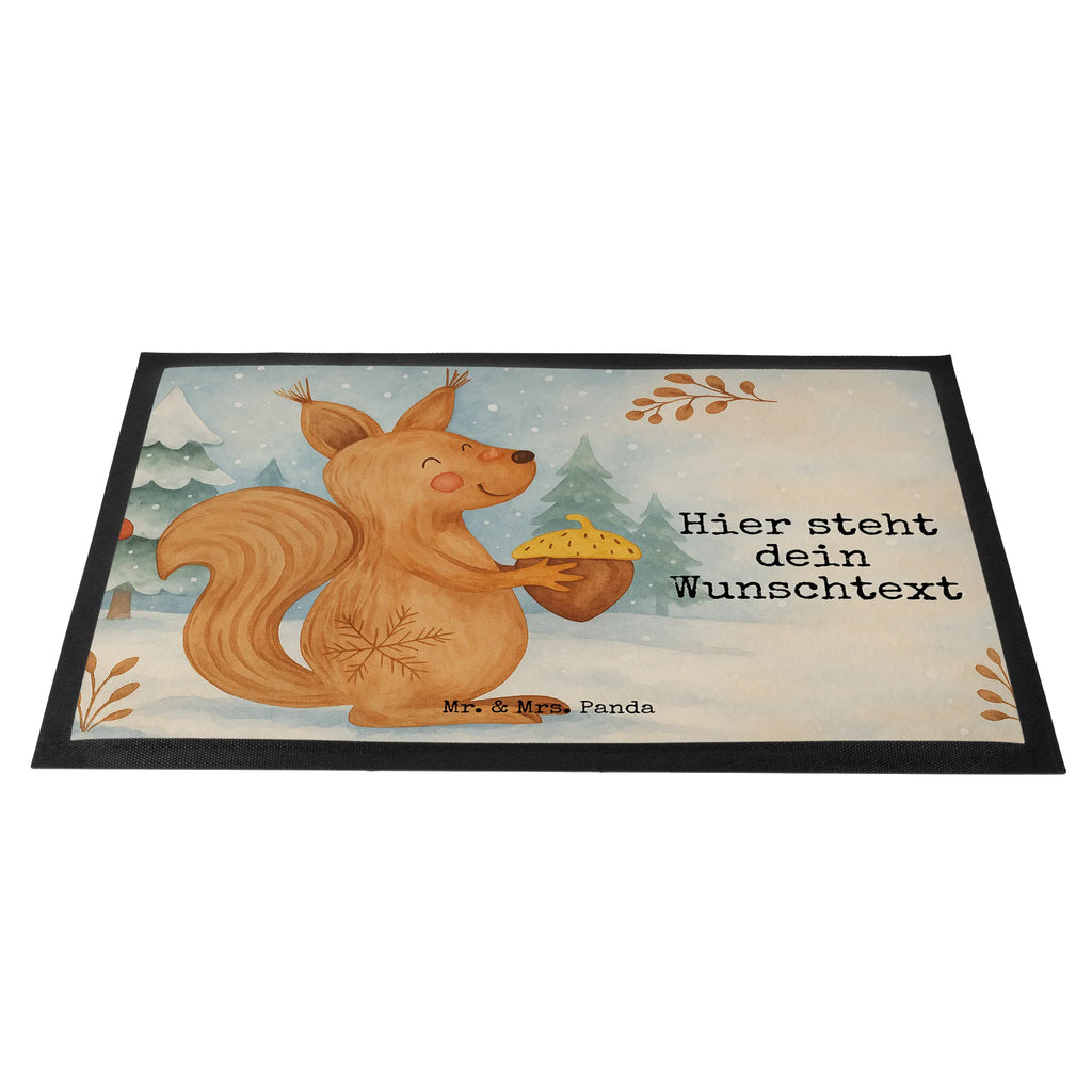 Personalized doormat Squirrel Christmas Design Personalisiert, Fußmatte bedrucken, Personalisierte Fußmatte, Haustürmatte personalisiert, Namensfussmatte, Türvorleger mit Namen, Fußmatte mit Namen, Wunschnamen, Türvorleger personalisiert, Personalisieruung, Bedrucken, Winter, Weihnachten, Weihnachtsdeko, Nikolaus, Advent, Heiligabend, Wintermotiv, Weihnachtsmotiv, Frohe Weihnachten, Weihnachtsgruß, Guten Rutsch, Vogel, Frohes neues Jahr, Neujahr