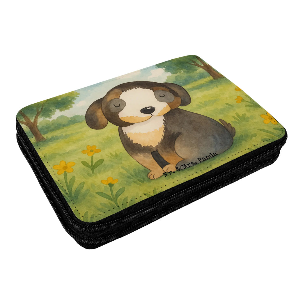 Federmappe Hund Entspannen Design Federmappe, Stiftetasche, Stifte Etui, Schule, Einschulung, Geschenk, Kind, Schüler, Schülerin, Stifterolle, Federmäppchen, Motiv, Grundschule, Federmäppchen bedruckt, Büro Stifte Etui, Bestückte Federmappe, Kinder Federmappe, Federmappe Einschulung, Hund, Hundemotiv, Haustier, Hunderasse, Tierliebhaber, Hundebesitzer, Sprüche, schwarzer Hund, Hundeliebe, Liebe, Hundeglück