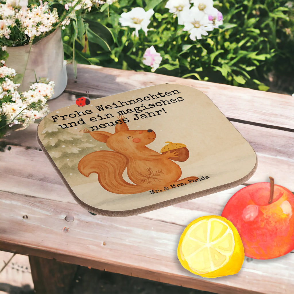 Square coaster Squirrel Christmas Design Untersetzer, Bierdeckel, Glasuntersetzer, Untersetzer Gläser, Getränkeuntersetzer, Untersetzer aus Holz, Untersetzer für Gläser, Korkuntersetzer, Untersetzer Holz, Holzuntersetzer, Tassen Untersetzer, Untersetzer Design, Winter, Weihnachten, Weihnachtsdeko, Nikolaus, Advent, Heiligabend, Wintermotiv, Frohe Weihnachten, Frohes neues Jahr, Guten Rutsch, Weihnachtsmotiv, Weihnachtsgruß, Neujahr, Vogel