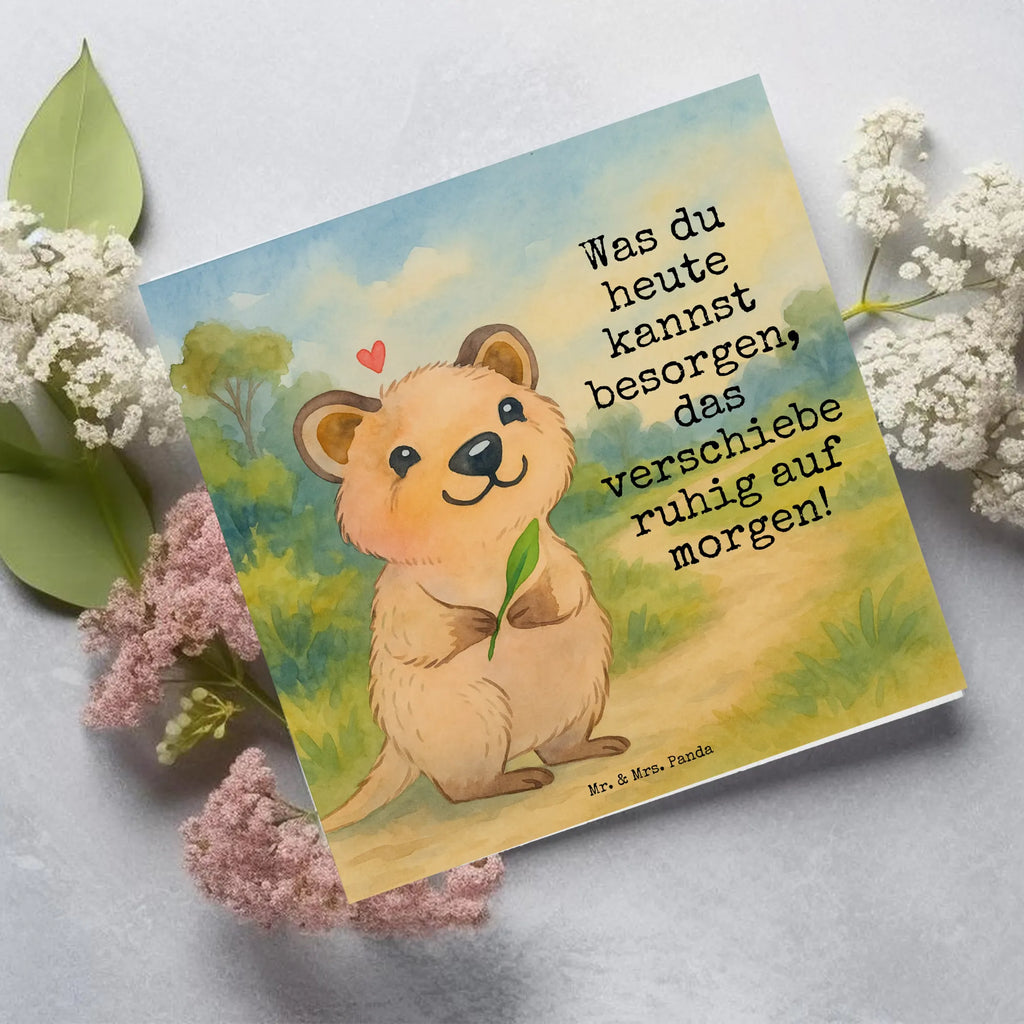 Deluxe Karte Quokka Happy Design Karte, Grußkarte, Klappkarte, Einladungskarte, Glückwunschkarte, Hochzeitskarte, Geburtstagskarte, Hochwertige Grußkarte, Hochwertige Klappkarte, Tiermotive, Gute Laune, lustige Sprüche, Tiere, Quokka, Verschieben, Aufschieberitis, Lustiger Spruch, Niedliches Tier, Dinge erledigen