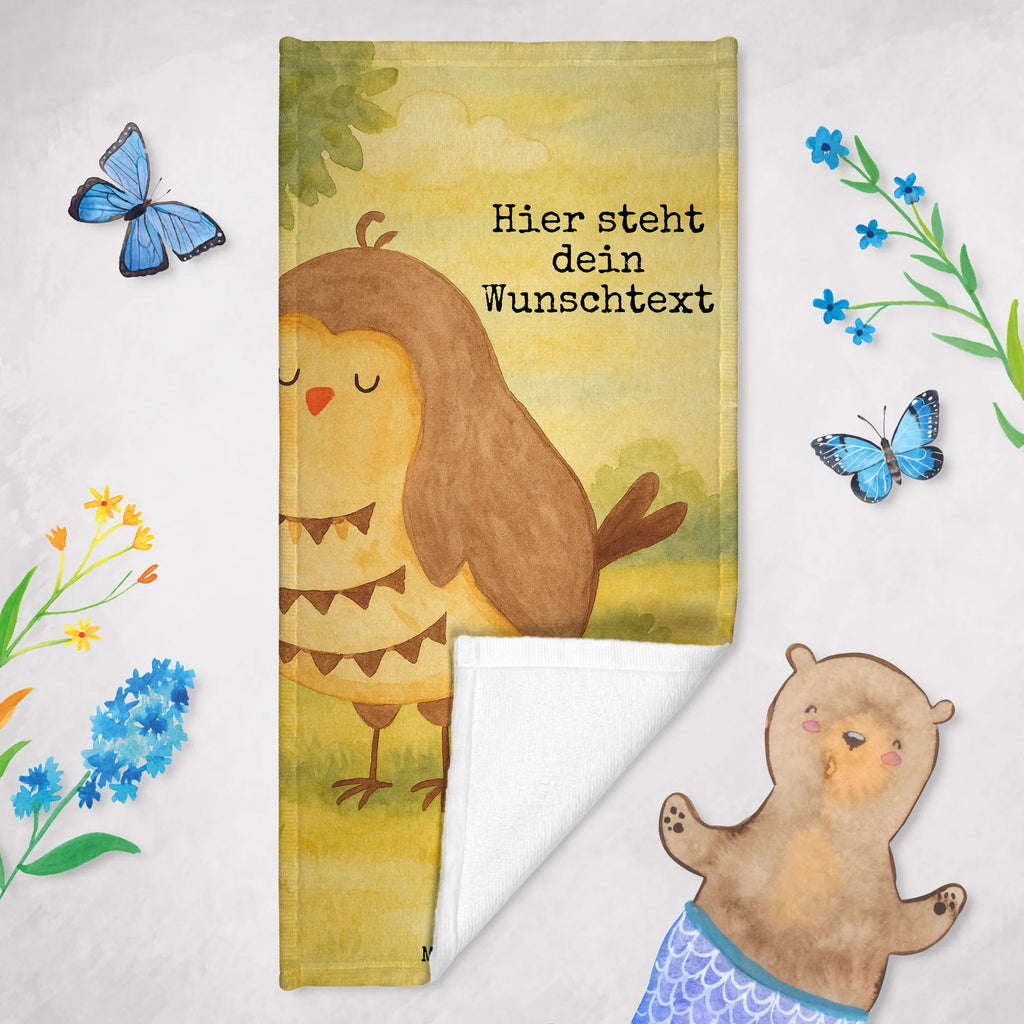 Personalisiertes Badehandtuch Eule Zufrieden Design Kinder Handtuch mit Namen, Badetuch mit Namen, Personalisiertes Handtuch, Personalisiertes Badetuch, Duschtuch mit Namen, Saunatuch mit Namen, Strandtuch mit Namen, Eule, Owl, Wortspiel lustig, Eule deko, Romantisch, Spruch schön, Eule Spruch, Geschenk Hochzeitstag, Liebe Spruch