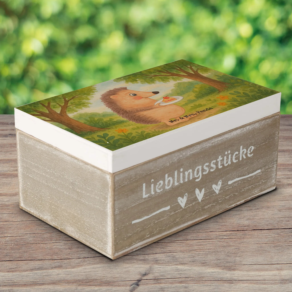 Holzkiste Igel Kuchenstück Design Truhe, Schatulle, Geschenkbox, Geschenkdose, Holzkiste, Erinnerungskiste, Aufbewahrungsbox, Schatzkiste, Kiste, XXL, Erinnerungsbox, Dekokiste, Tiermotive, Gute Laune, lustige Sprüche, Tiere, Torte, Igel, Kuchen, Geburtstagskuchen, Essen Spruch, Backen Geschenk, Kuchen backen, Einladung Party