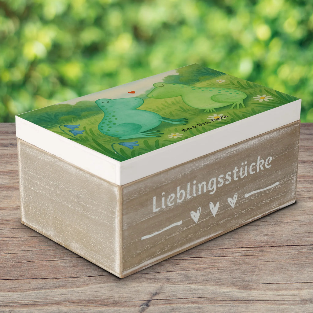 Holzkiste Frosch Liebe Design Geschenkdose, Dekokiste, XXL, Schatzkiste, Aufbewahrungsbox, Erinnerungsbox, Kiste, Schatulle, Holzkiste, Truhe, Geschenkbox, Erinnerungskiste, Liebe, Partner, Freund, Freundin, Ehemann, Ehefrau, Heiraten, Verlobung, Heiratsantrag, Liebesgeschenk, Jahrestag, Hocheitstag, Geschenk Freundin, Liebesbeweis, Frösche, Verlobt, Fröschchen, Frosch, Verliebt, Geschenk Hochzeit, Verheiratet, Geschenk Freund, Froschkönig, Hochzeitstag