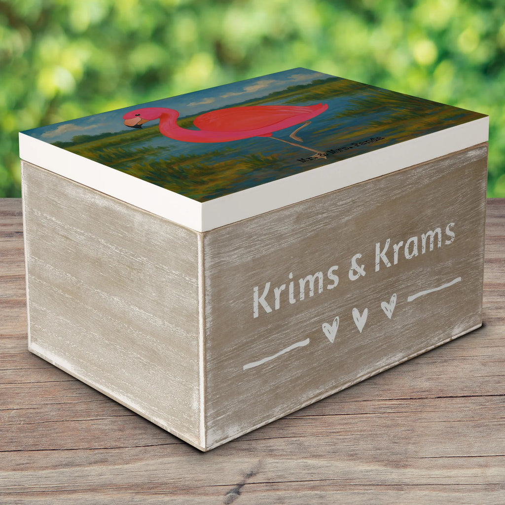Wooden chest flamingo Classic Design Kiste, Dekokiste, Truhe, Holzkiste, XXL, Schatzkiste, Erinnerungsbox, Aufbewahrungsbox, Geschenkbox, Geschenkdose, Schatulle, Erinnerungskiste, Flamingo, Außenseiter, Spruch, ich, Einzigartig, Selbstliebe, Stolz, Freundin, Sohn, Tochter, Geschwister, für mich, Freundinnen