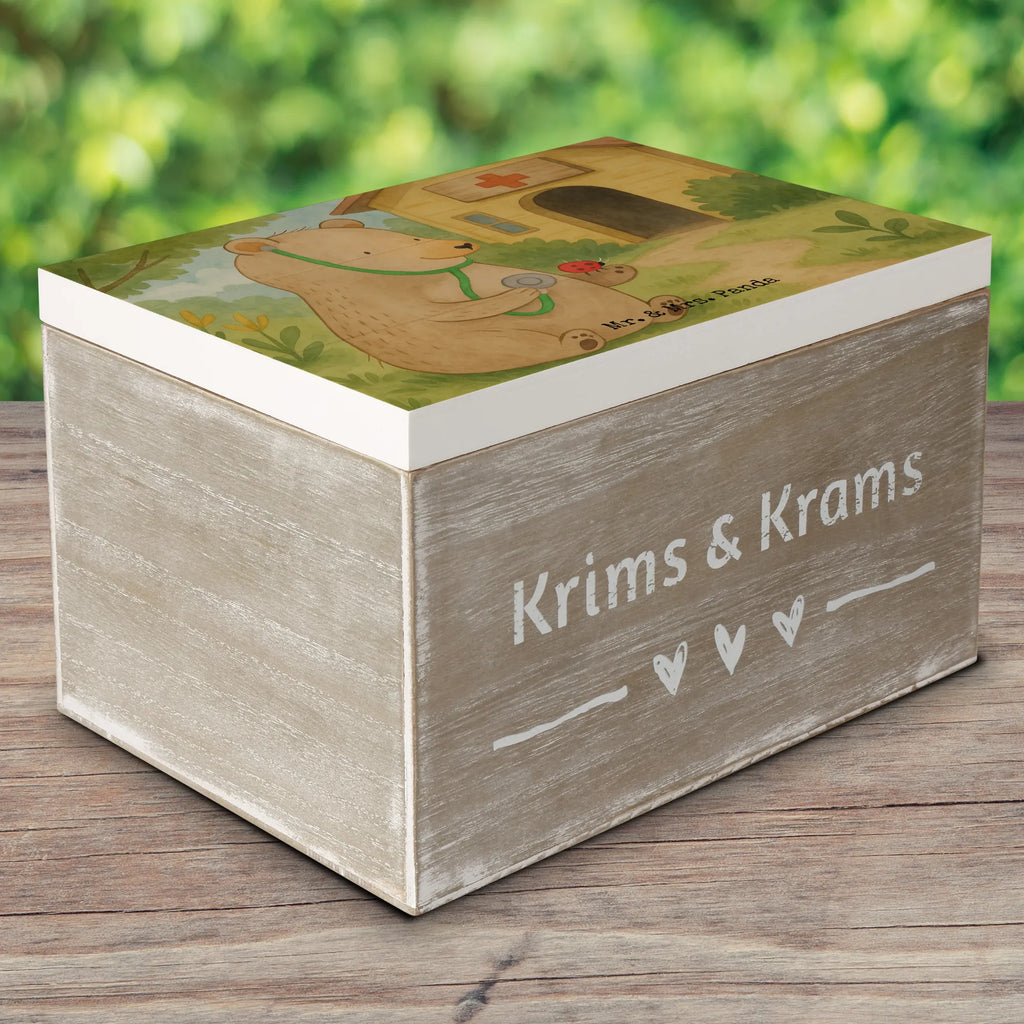 Holzkiste Bär Arzt Design Holzkiste, Kiste, Schatzkiste, Truhe, Schatulle, XXL, Erinnerungsbox, Erinnerungskiste, Dekokiste, Aufbewahrungsbox, Geschenkbox, Geschenkdose, Bär, Teddy, Teddybär, Arzt, Ärztin, Doktor, Professor, Doktorin, Professorin