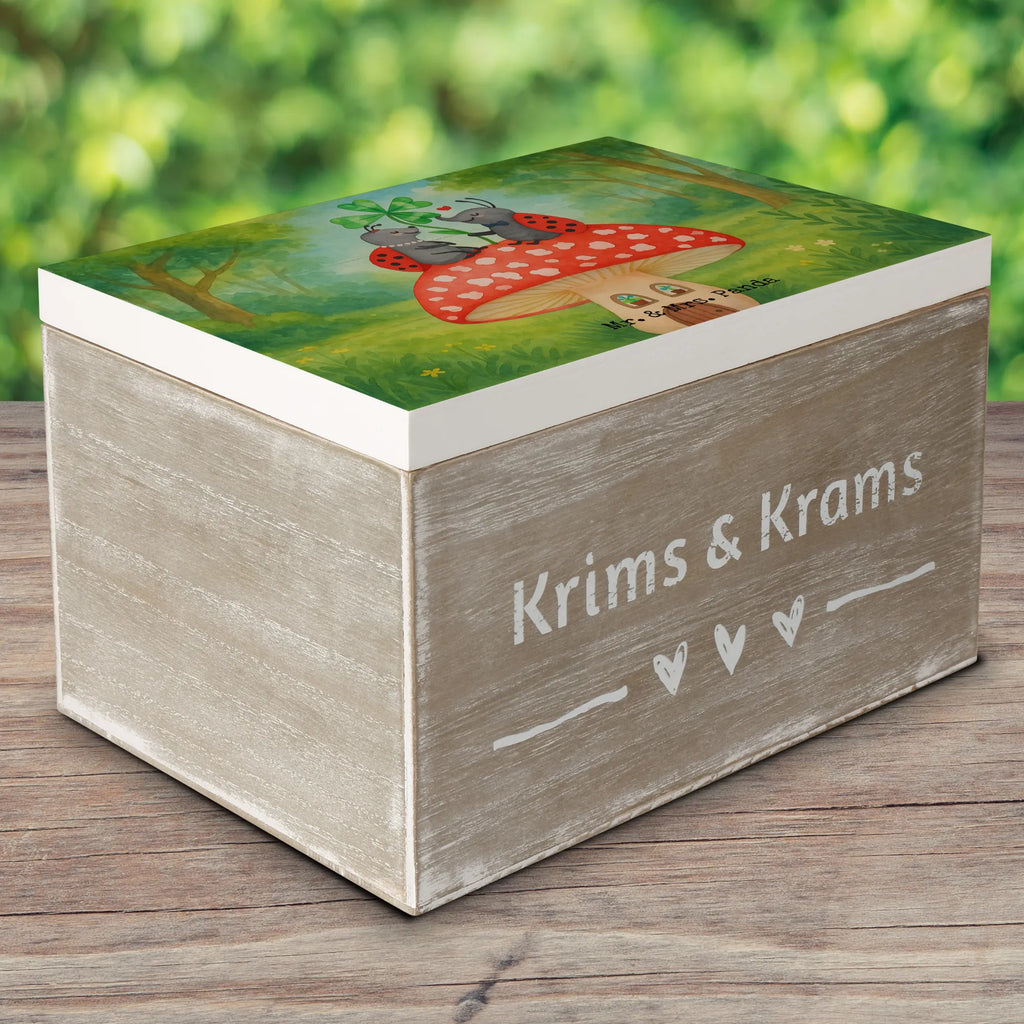 Skrzynia drewniana biedronka Muchomor Design Holzkiste, Kiste, Schatzkiste, Truhe, Schatulle, XXL, Erinnerungsbox, Erinnerungskiste, Dekokiste, Aufbewahrungsbox, Geschenkbox, Geschenkdose, Tiermotive, Gute Laune, lustige Sprüche, Tiere, Haus, Wohnung, zuhause, Fliegenpilz, Marienkäfer, Fleigenpilzhaus