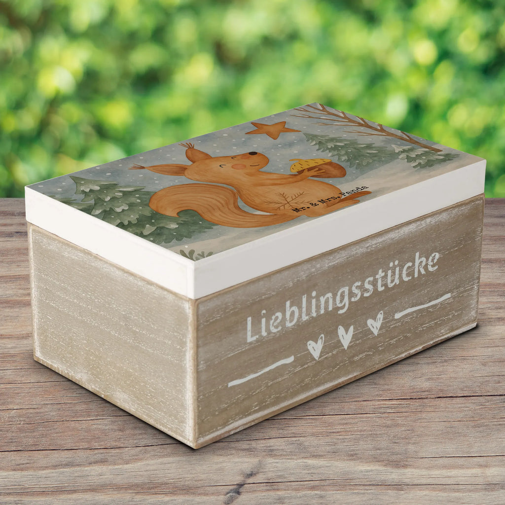 Holzkiste Eichhörnchen Weihnachten Design Geschenkbox, Erinnerungskiste, XXL, Schatulle, Geschenkdose, Aufbewahrungsbox, Holzkiste, Dekokiste, Erinnerungsbox, Schatzkiste, Truhe, Kiste, Winter, Weihnachten, Weihnachtsdeko, Nikolaus, Advent, Heiligabend, Wintermotiv, Weihnachtsgruß, Neujahr, Vogel, Weihnachtsmotiv, Frohes neues Jahr, Guten Rutsch, Frohe Weihnachten
