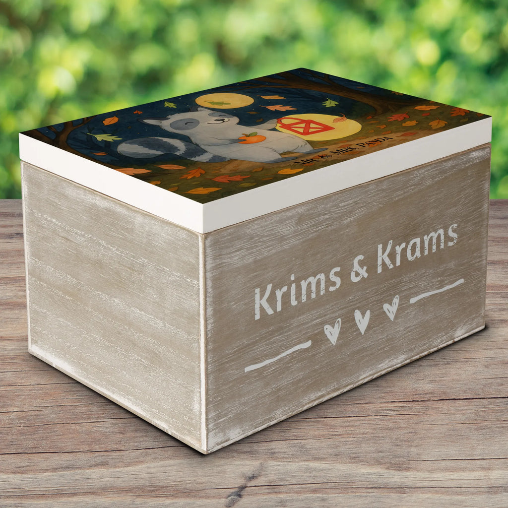 Wooden chest Raccoon Lantern Design Erinnerungskiste, Schatzkiste, Dekokiste, Holzkiste, Truhe, Erinnerungsbox, XXL, Kiste, Geschenkbox, Aufbewahrungsbox, Geschenkdose, Schatulle, Halloween, Deko, Martinssingen, Dekoration, Geschenke, Schenken, Laterne, Süßes sonst gibt's saures, Halloween Deko, Waschbär, Herbst, Trick or Treat