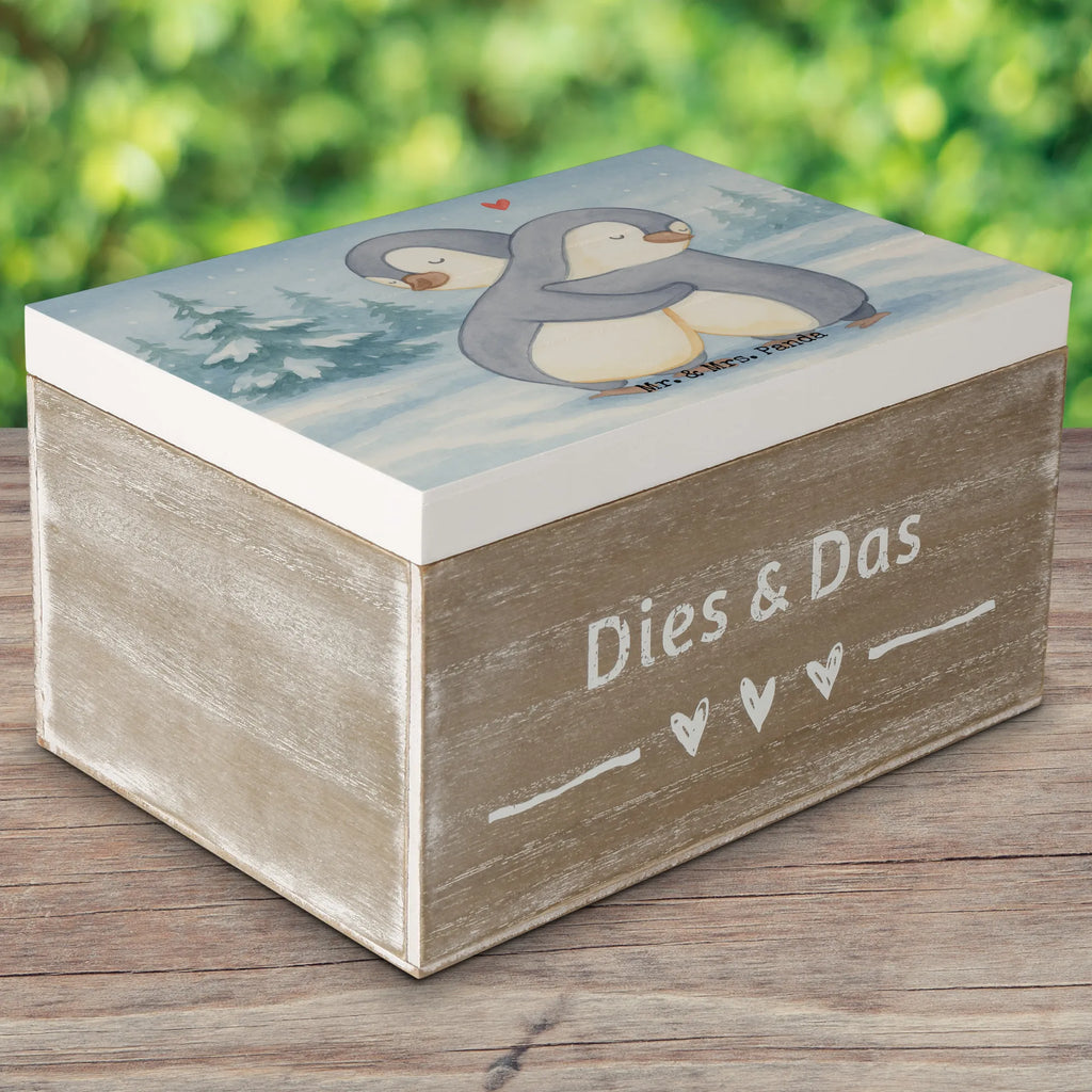Wooden chest penguins Cuddle Design Truhe, Geschenkdose, Aufbewahrungsbox, XXL, Erinnerungsbox, Erinnerungskiste, Schatzkiste, Geschenkbox, Kiste, Holzkiste, Schatulle, Dekokiste, Liebe, Partner, Freund, Freundin, Ehemann, Ehefrau, Heiraten, Verlobung, Heiratsantrag, Liebesgeschenk, Jahrestag, Hocheitstag, für Ehemann, Liebesbeweis, Mitbringsel, Geschenk für Freundin, Geschenk für Partner, für Männer, Geschenk für Frauen, Valentinstag, Hochzeitstag