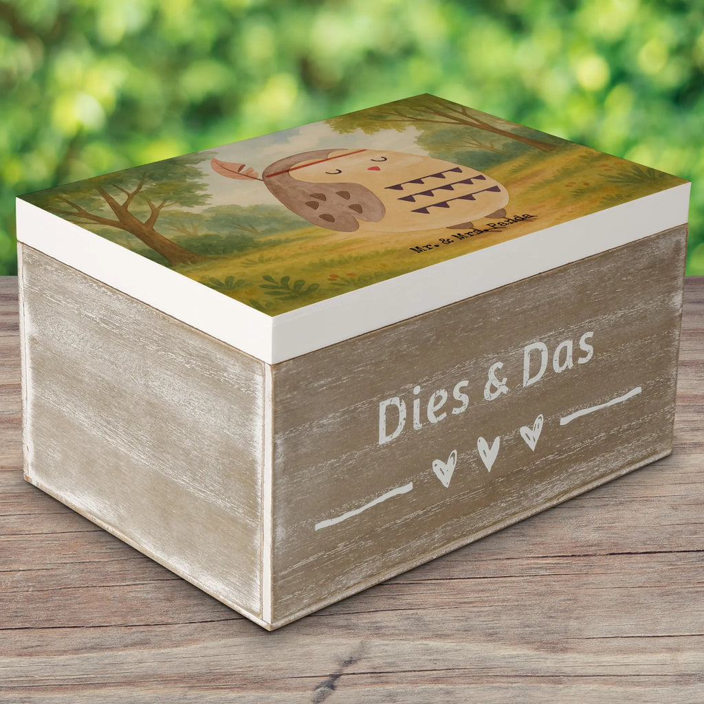 Holzkiste Eule Federschmuck Design Schatzkiste, Schatulle, Geschenkbox, Geschenkdose, Kiste, Holzkiste, Aufbewahrungsbox, Truhe, Erinnerungsbox, Erinnerungskiste, XXL, Dekokiste, Eule, Reisespruch, Eule Deko, Owl, Dekoration, Das Leben ist ein Abenteuer, Federschmuck