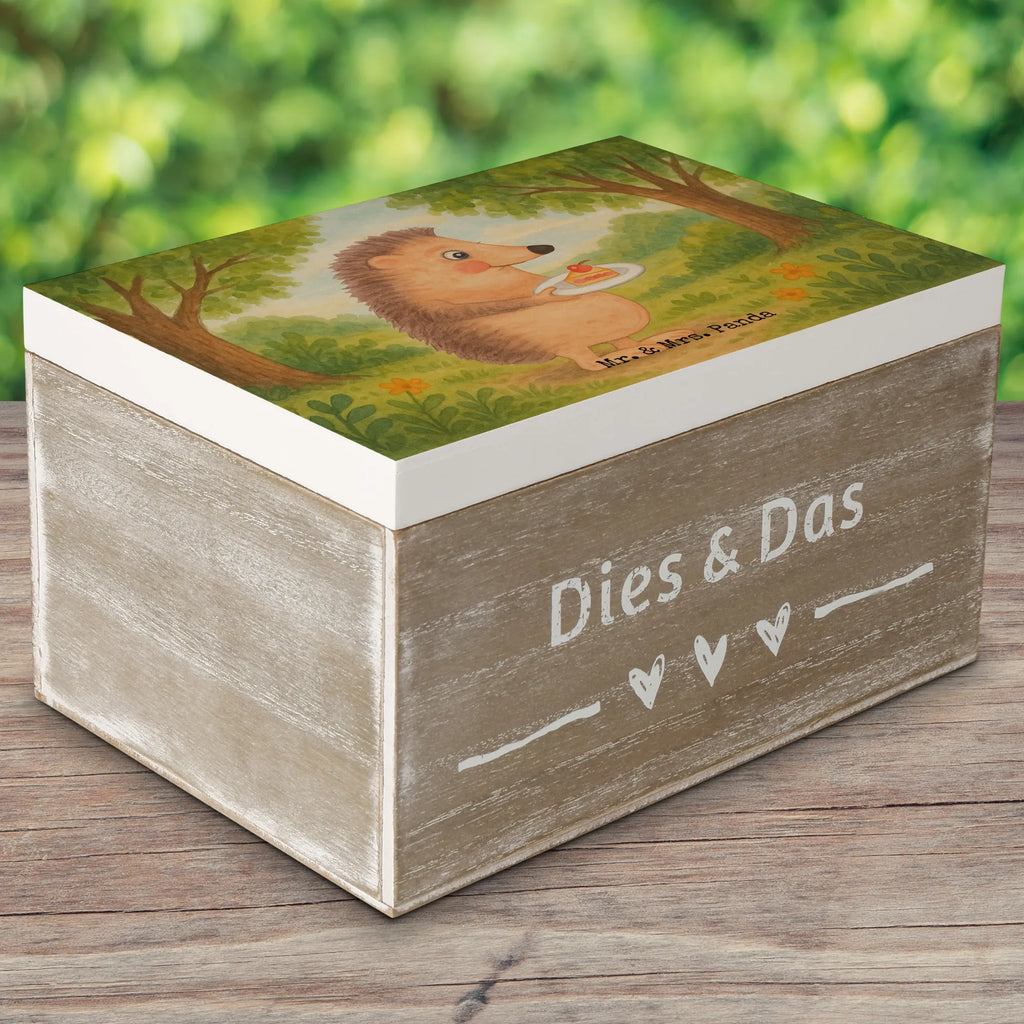 Holzkiste Igel Kuchenstück Design Truhe, Schatulle, Geschenkbox, Geschenkdose, Holzkiste, Erinnerungskiste, Aufbewahrungsbox, Schatzkiste, Kiste, XXL, Erinnerungsbox, Dekokiste, Tiermotive, Gute Laune, lustige Sprüche, Tiere, Torte, Igel, Kuchen, Geburtstagskuchen, Essen Spruch, Backen Geschenk, Kuchen backen, Einladung Party
