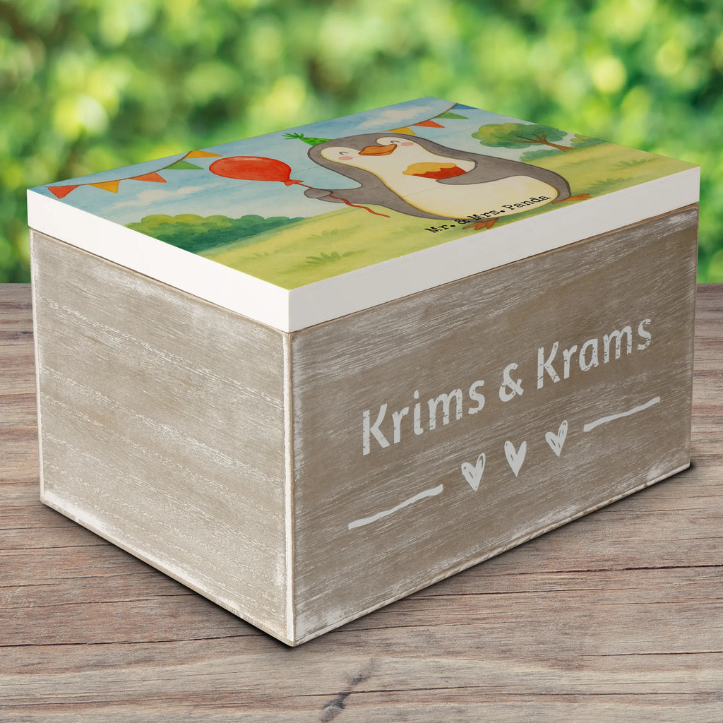 Holzkiste Pinguin Geburtstag Design Dekokiste, XXL, Schatulle, Aufbewahrungsbox, Geschenkdose, Kiste, Erinnerungsbox, Geschenkbox, Schatzkiste, Truhe, Holzkiste, Erinnerungskiste, Geburtstag, Geburtstagsgeschenk, Geschenk, Feiern, Kuchen, Torte, Party, Geschenke