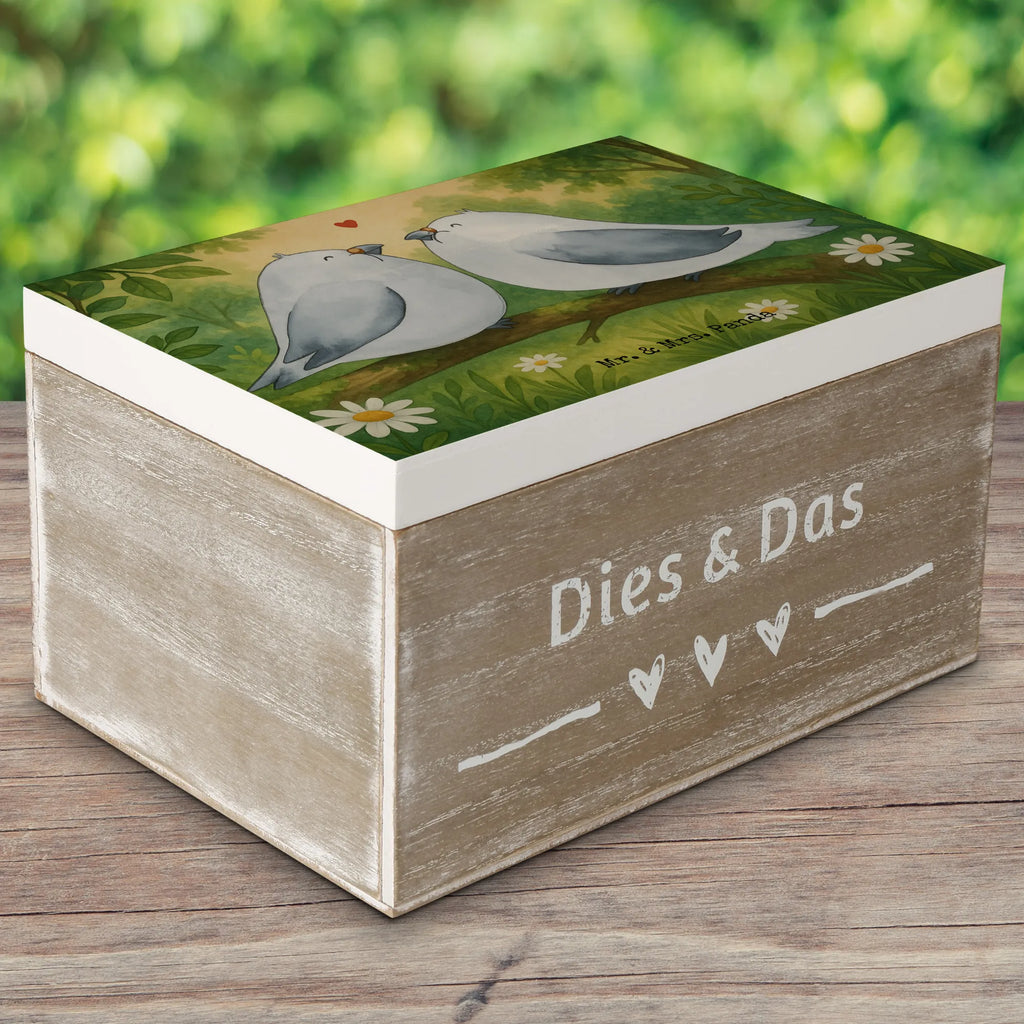 Wooden chest Turtledoves in love Design Truhe, Box aus Holz, Erinnerungsbox Hochzeit, Dekokiste, Holzbox mit Deckel, Schatzkiste, Kiste, Erinnerungsbox, Holzkiste mit Deckel, Erinnerungsbox Baby, Aufbewahrungsbox Holz, Schatulle, Erinnerungskiste, Dekorative Holzkiste, Holztruhe, Holzbox, Aufbewahrungsbox, Holzkisten, Holzboxen, Holz Aufbewahrungsbox, Aufbewahrungskiste, Aufbewahrungsbox aus Holz, Holzkiste, Geschenkbox, Schmuckkästchen, Deko Box, Ordnungsbox, Freundin, Ehefrau, Freund, Jahrestag, Ehemann, Partner, Liebesgeschenk, Verlobung, Heiratsantrag, Heiraten, Hocheitstag, Liebe, Hochzeitstag, Liebesbeweis, Geschenk Freund, Turteltauben, Verheiratet, Turteltäubchen, Tauben, Verlobt, Geschenk Hochzeit, Geschenk Freundin, Verliebt