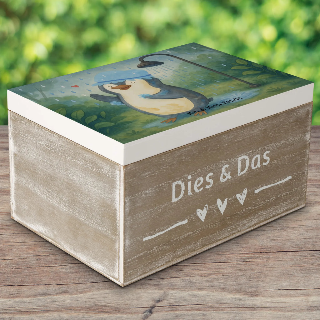 Holzkiste Pinguin Duschen Design Schatzkiste, Aufbewahrungsbox, Geschenkdose, Dekokiste, Erinnerungsbox, Erinnerungskiste, Holzkiste, Schatulle, XXL, Truhe, Geschenkbox, Kiste, Pinguin, Motivation, Neustart, Neuanfang, duschen, Lebensmotto, Dusche, glücklich sein, Pinguine