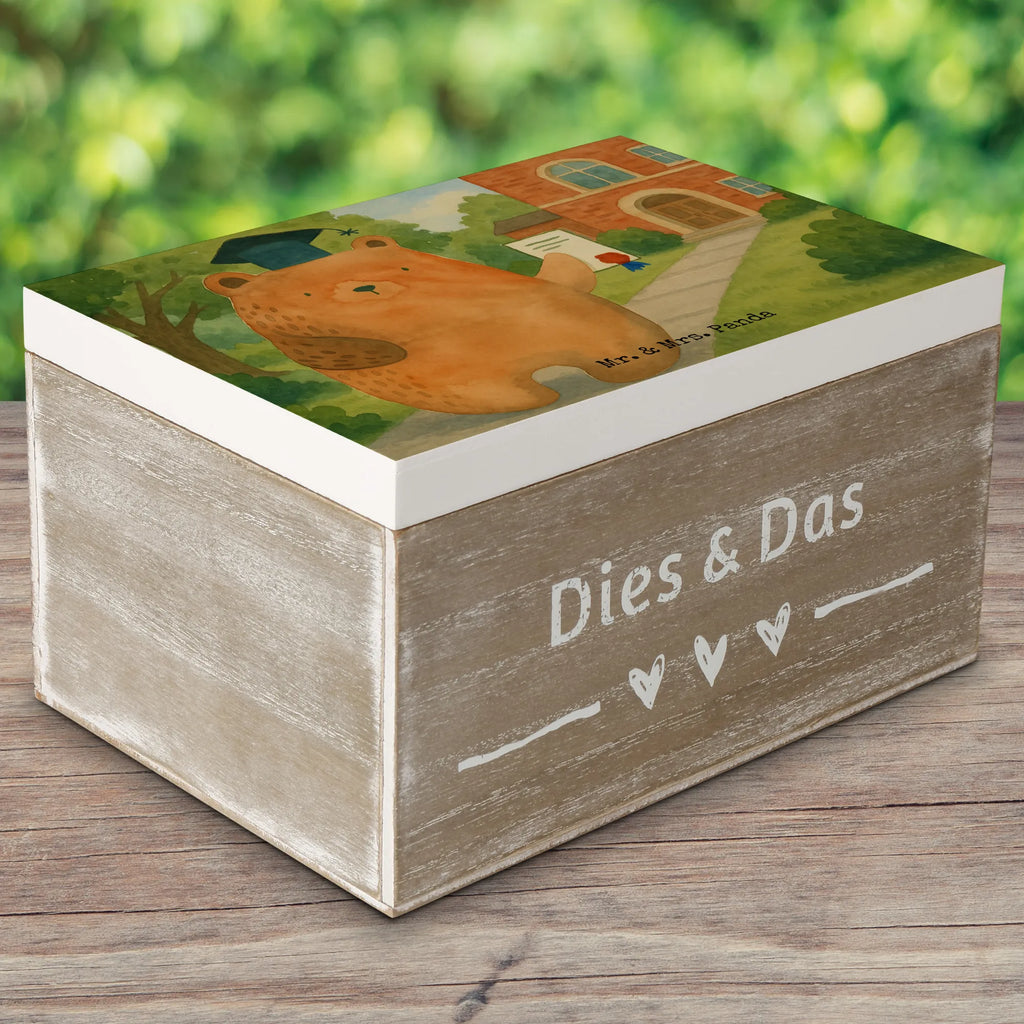 Holzkiste Bär Prüfung Design Holzkiste, Kiste, Schatzkiste, Truhe, Schatulle, XXL, Erinnerungsbox, Erinnerungskiste, Dekokiste, Aufbewahrungsbox, Geschenkbox, Geschenkdose, Bär, Teddy, Teddybär, Abitur, Prüfungen, Prüfung bestanden, Abschluss, Zeugnis, Abschlusszeugnis