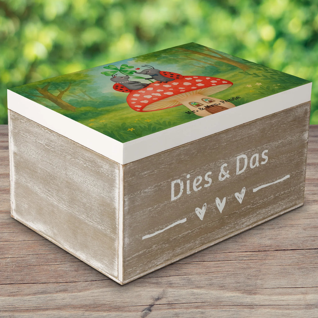 Skrzynia drewniana biedronka Muchomor Design Holzkiste, Kiste, Schatzkiste, Truhe, Schatulle, XXL, Erinnerungsbox, Erinnerungskiste, Dekokiste, Aufbewahrungsbox, Geschenkbox, Geschenkdose, Tiermotive, Gute Laune, lustige Sprüche, Tiere, Haus, Wohnung, zuhause, Fliegenpilz, Marienkäfer, Fleigenpilzhaus