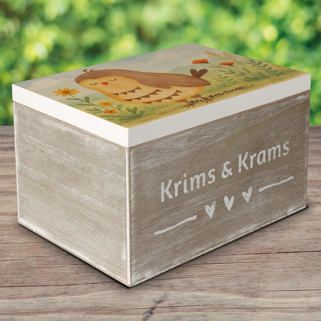 Holzkiste Eule Zufrieden Design XXL, Geschenkdose, Holzkiste, Erinnerungskiste, Geschenkbox, Aufbewahrungsbox, Truhe, Kiste, Schatzkiste, Erinnerungsbox, Schatulle, Dekokiste, Eule, Geschenk Hochzeitstag, Spruch schön, Romantisch, Eule Spruch, Eule deko, Liebe Spruch, Owl, Wortspiel lustig